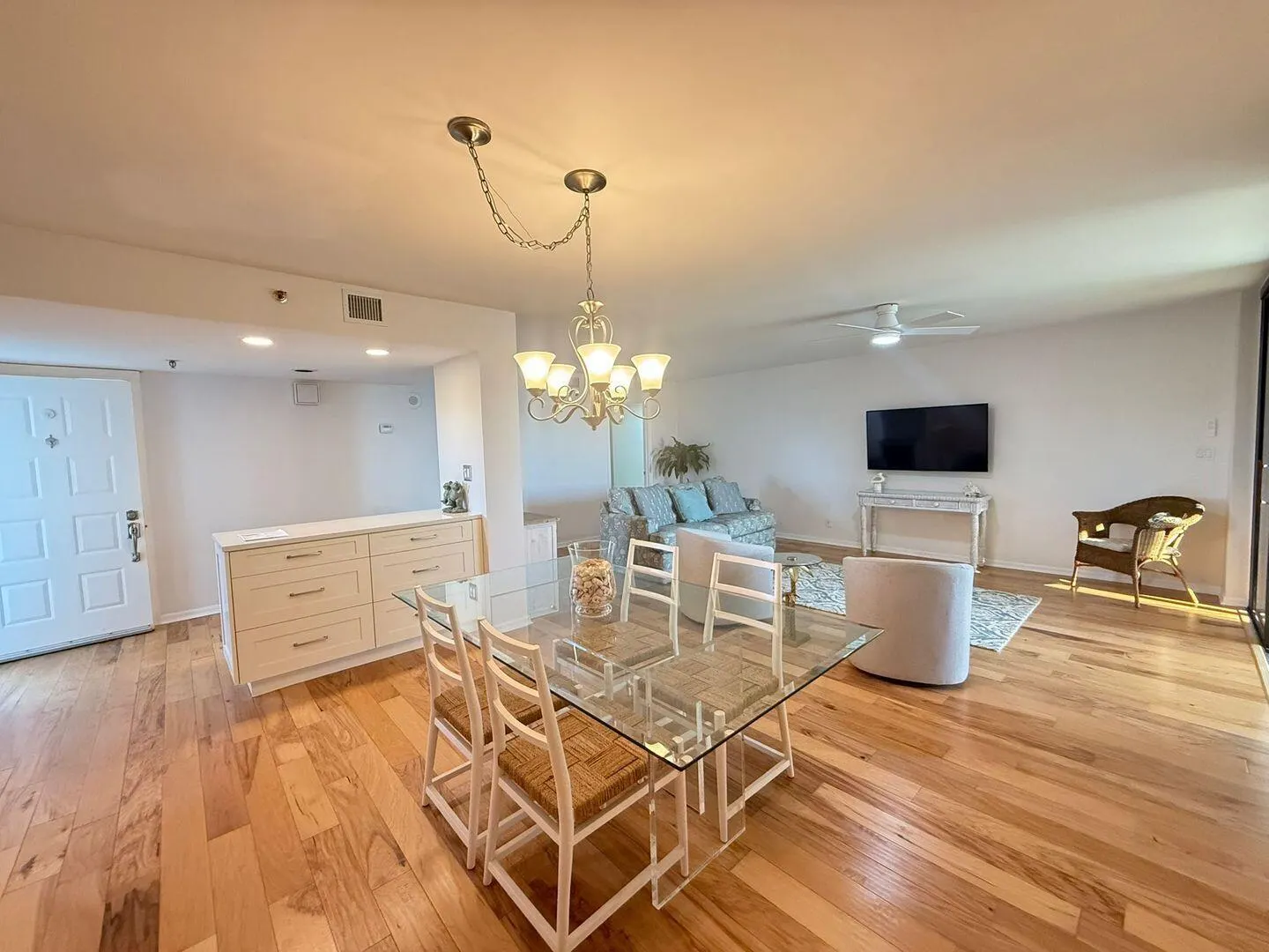 19800 Sandpointe Bay Drive, #409