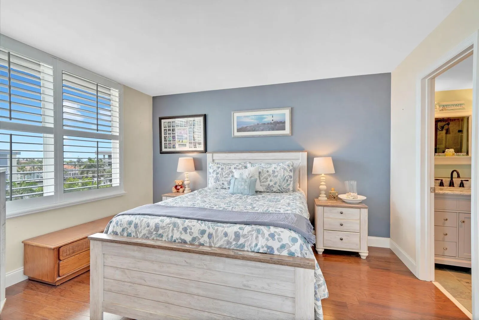 1 Harbourside Drive, #1703