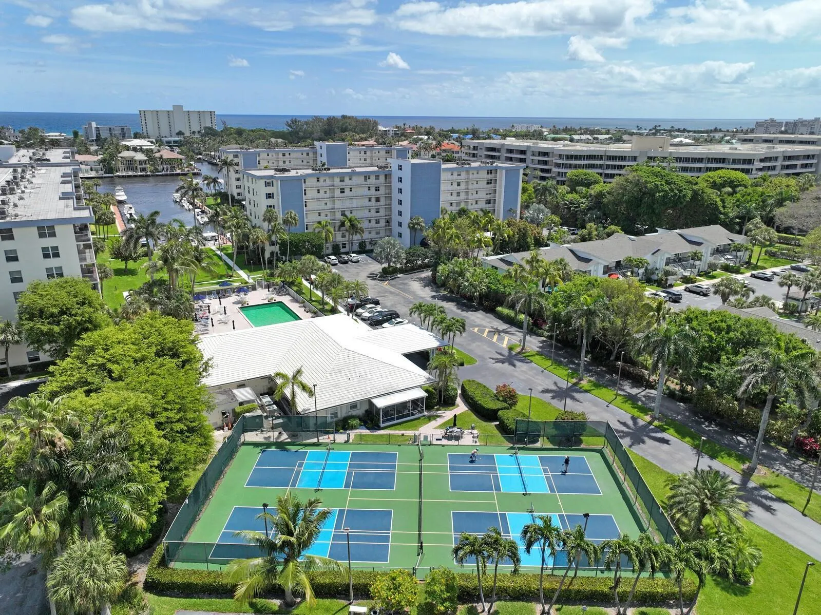 1 Harbourside Drive, #1703