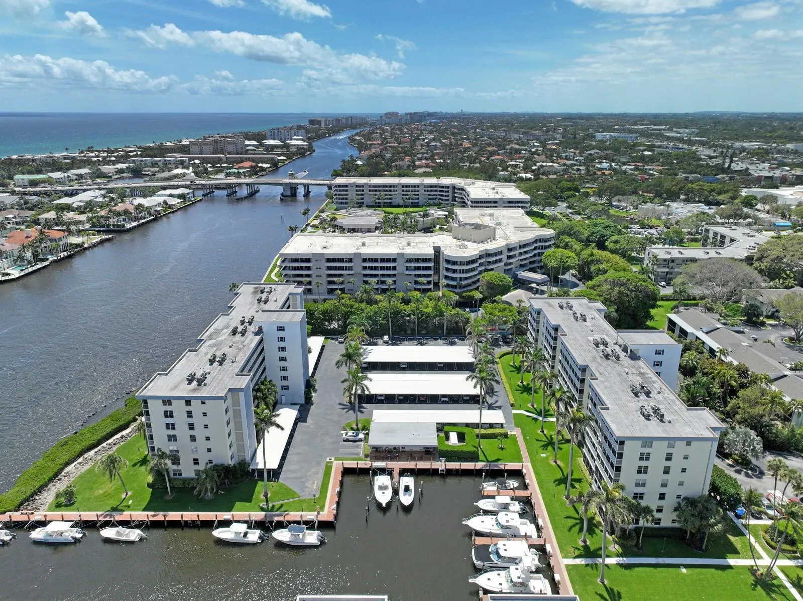 1 Harbourside Drive, #1703
