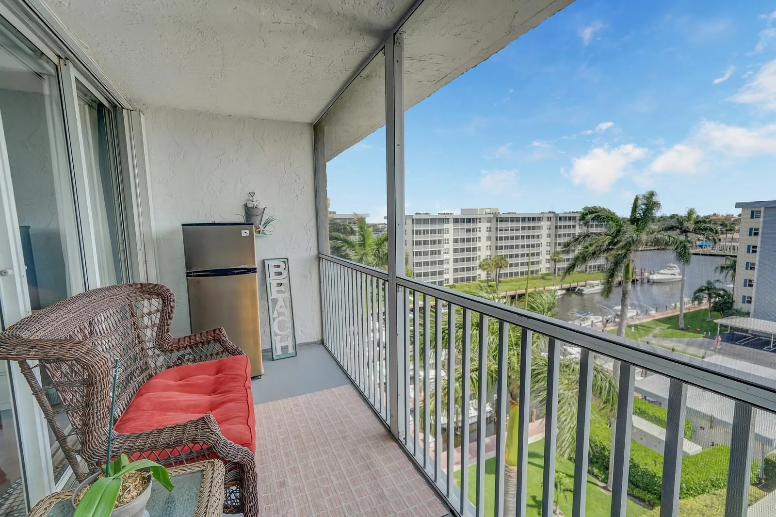 1 Harbourside Drive, #1703