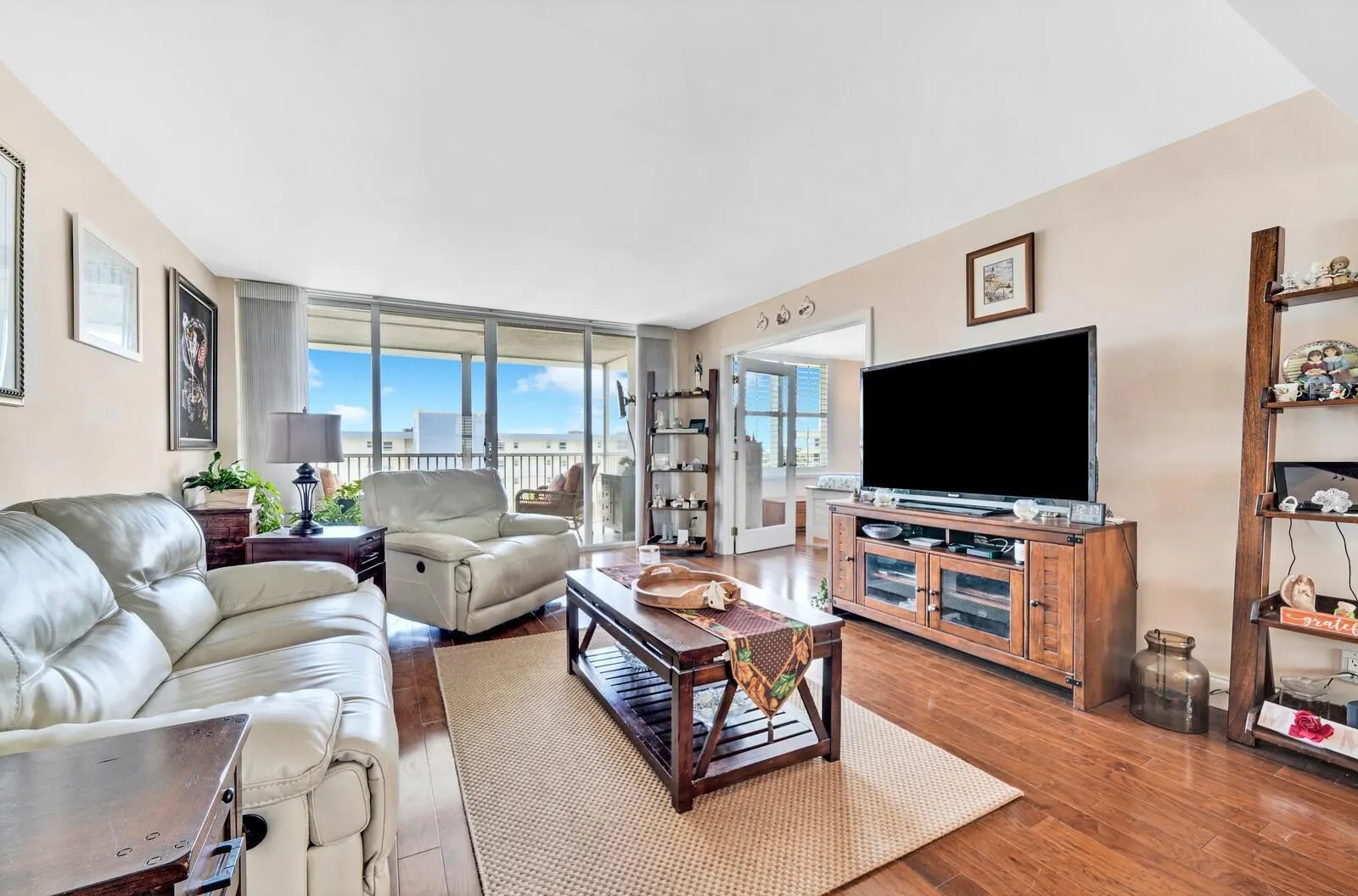 1 Harbourside Drive, #1703