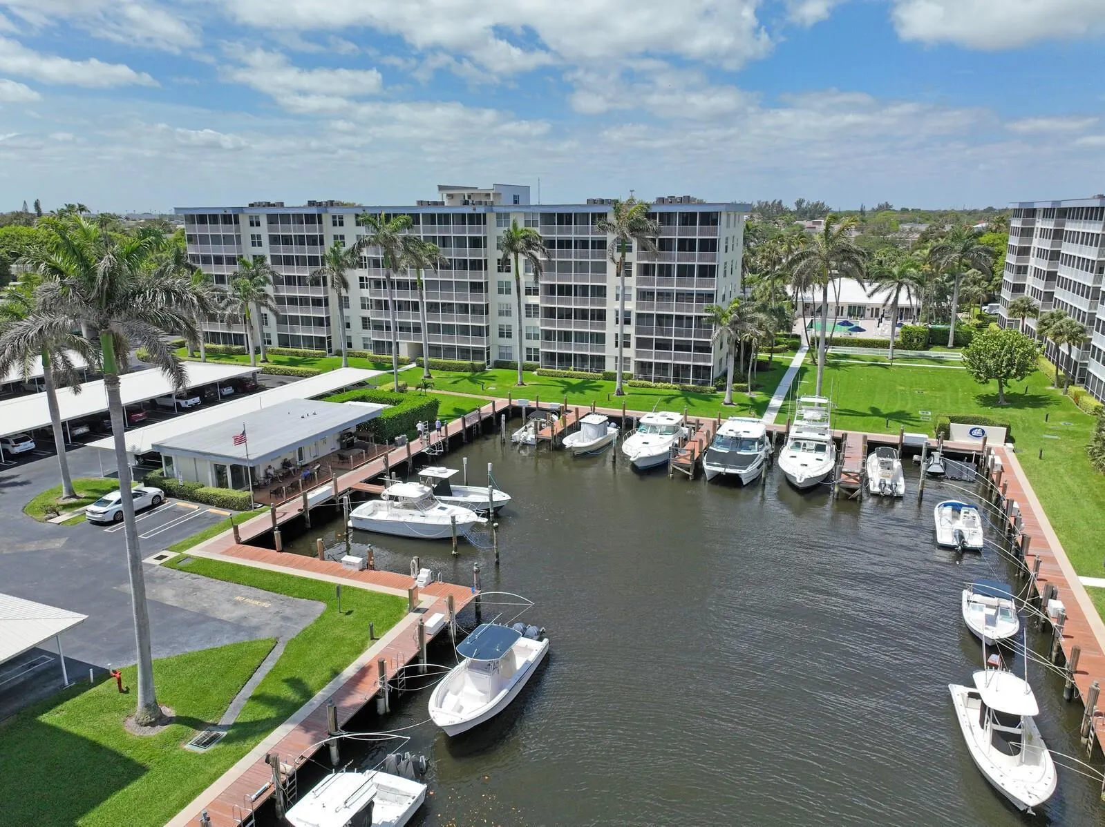 1 Harbourside Drive, #1703
