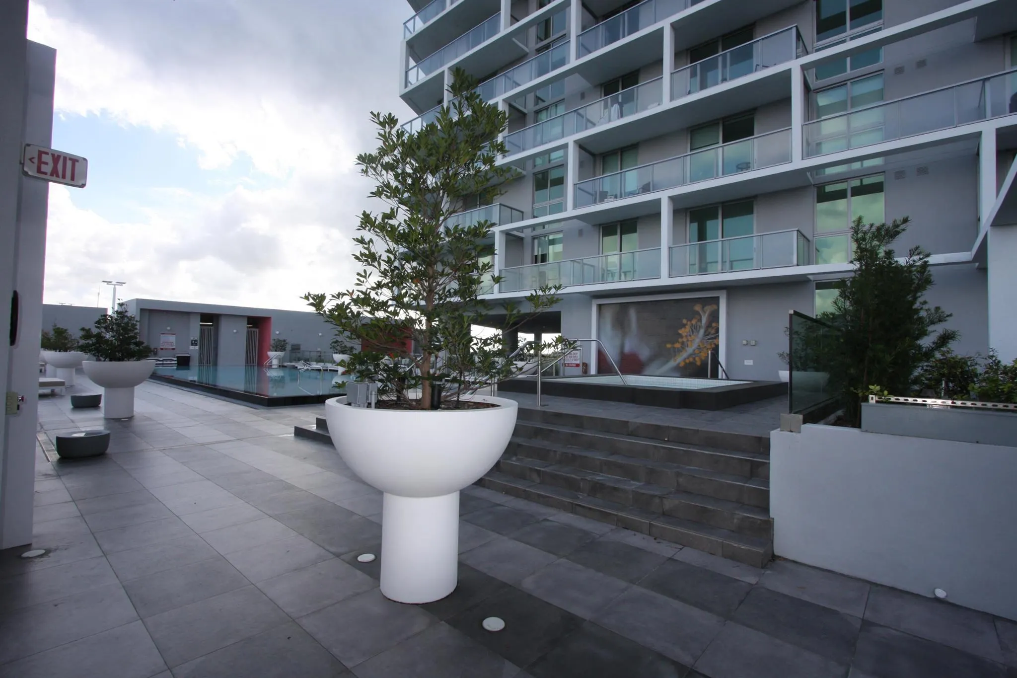 2000 Metropica Way, #1609