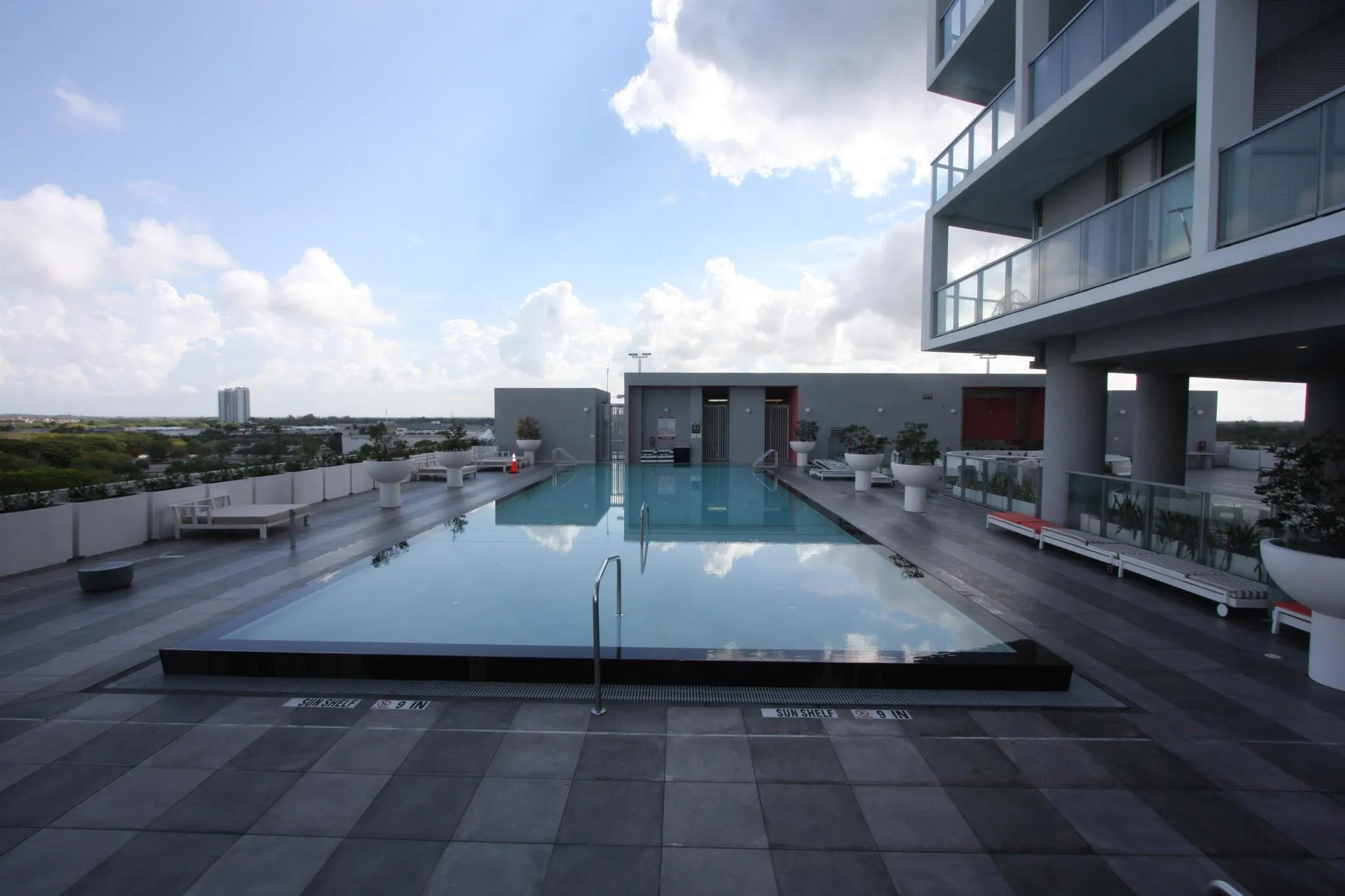 2000 Metropica Way, #1609