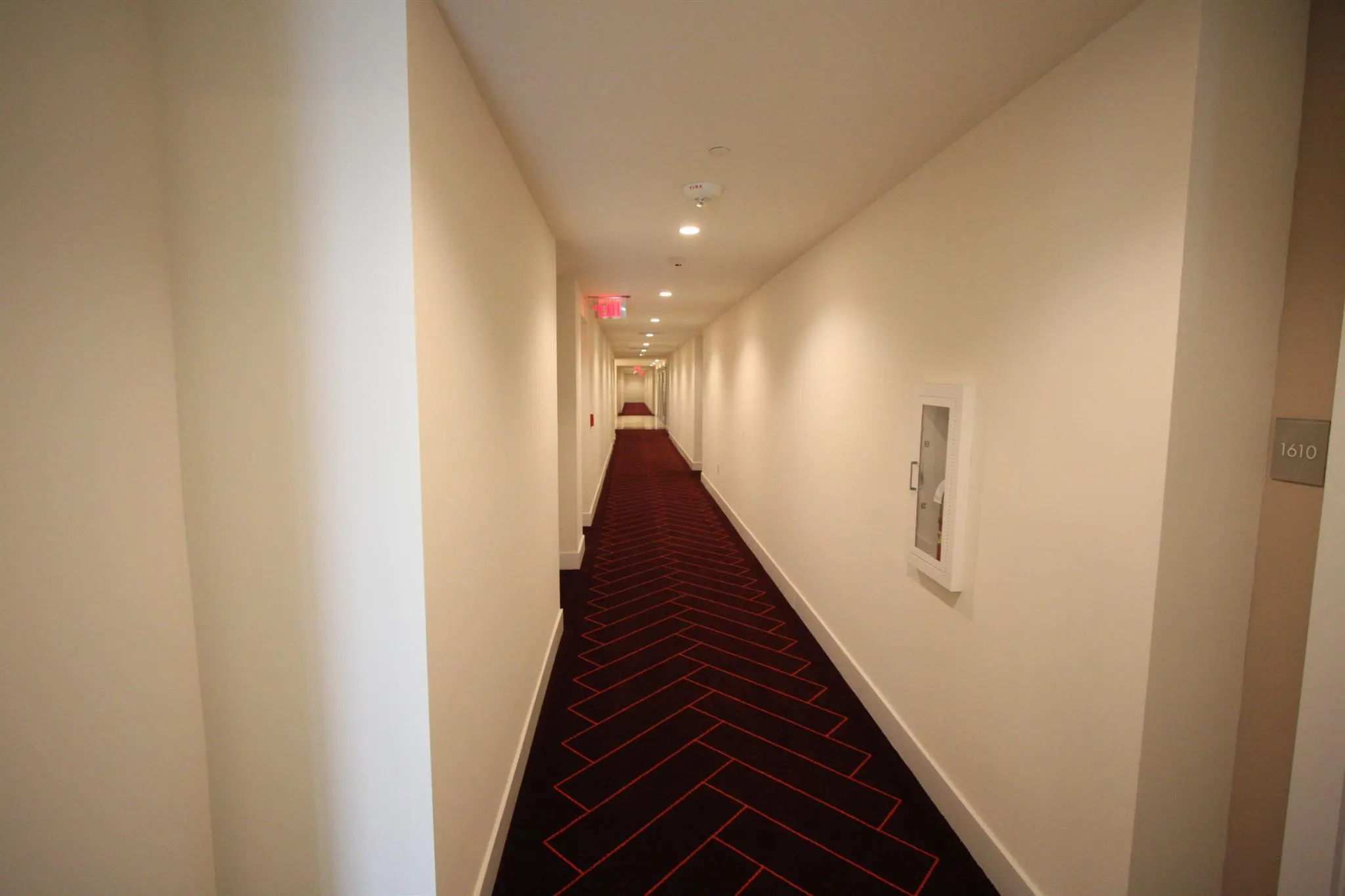 2000 Metropica Way, #1609