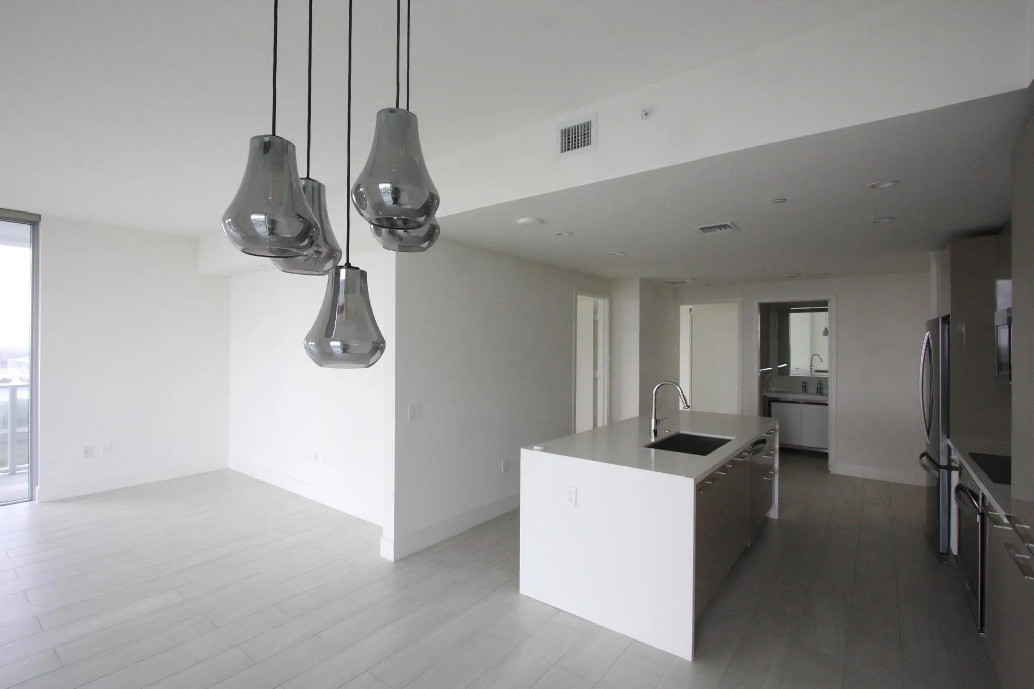 2000 Metropica Way, #1609