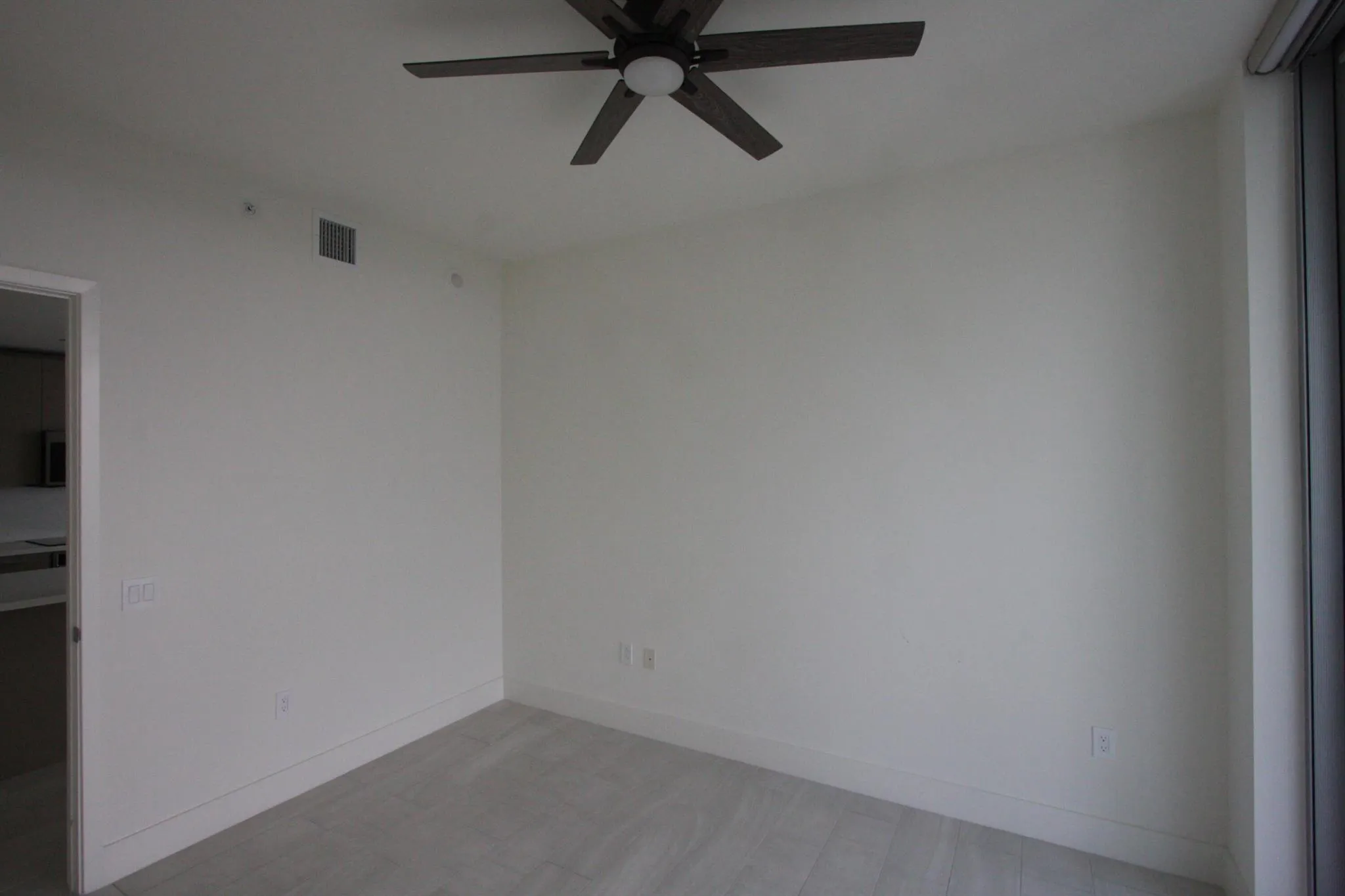 2000 Metropica Way, #1609