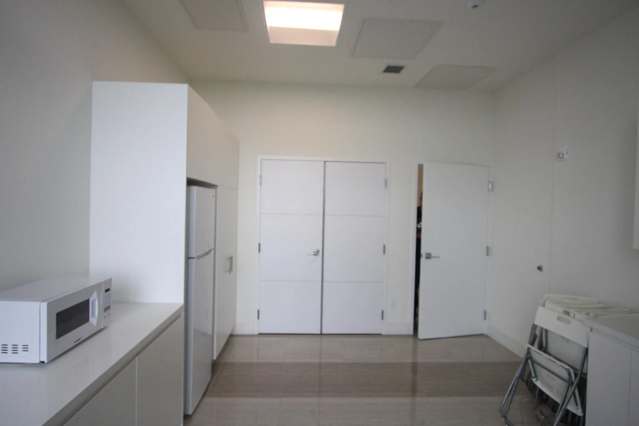 2000 Metropica Way, #1609