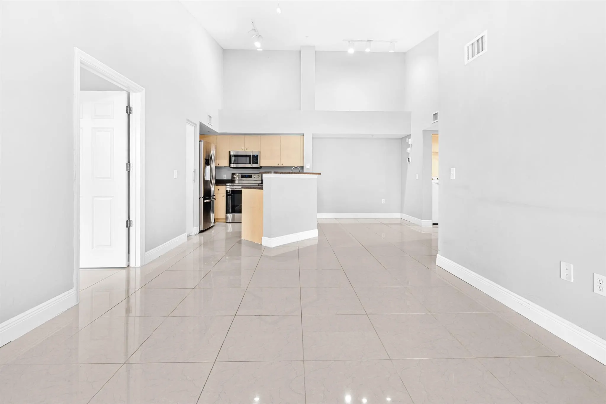 4041 San Marino Boulevard, #304