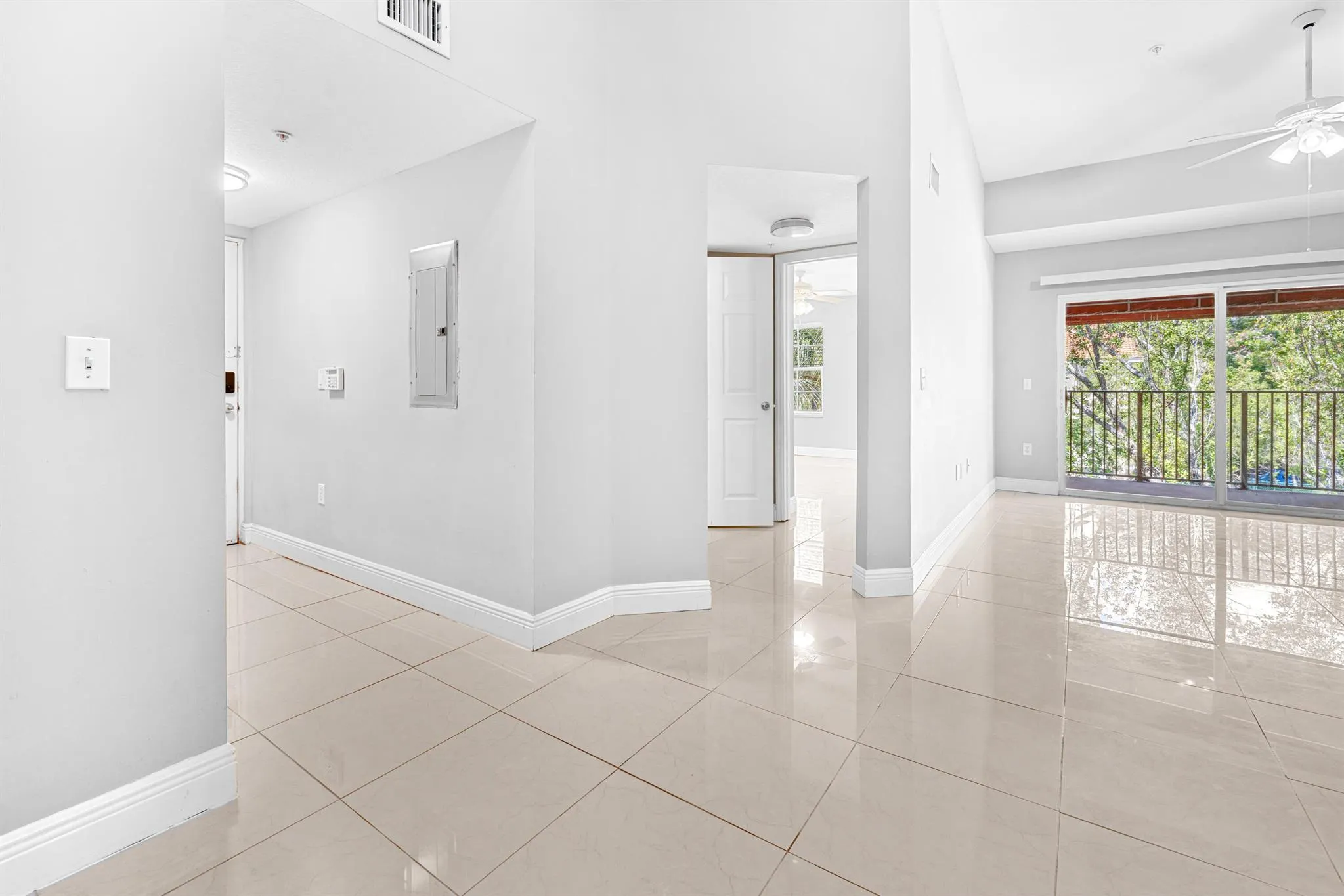 4041 San Marino Boulevard, #304