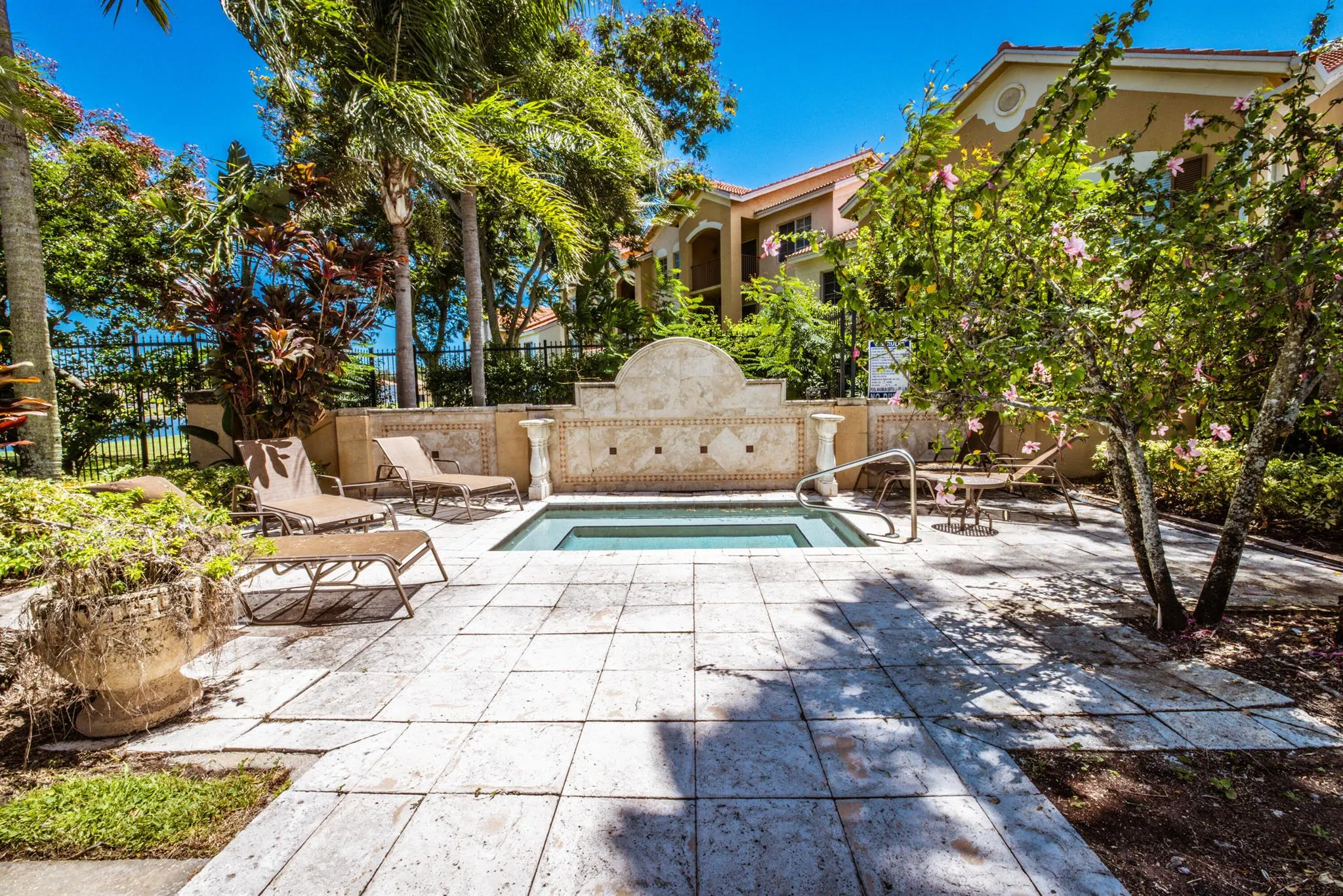 4041 San Marino Boulevard, #304