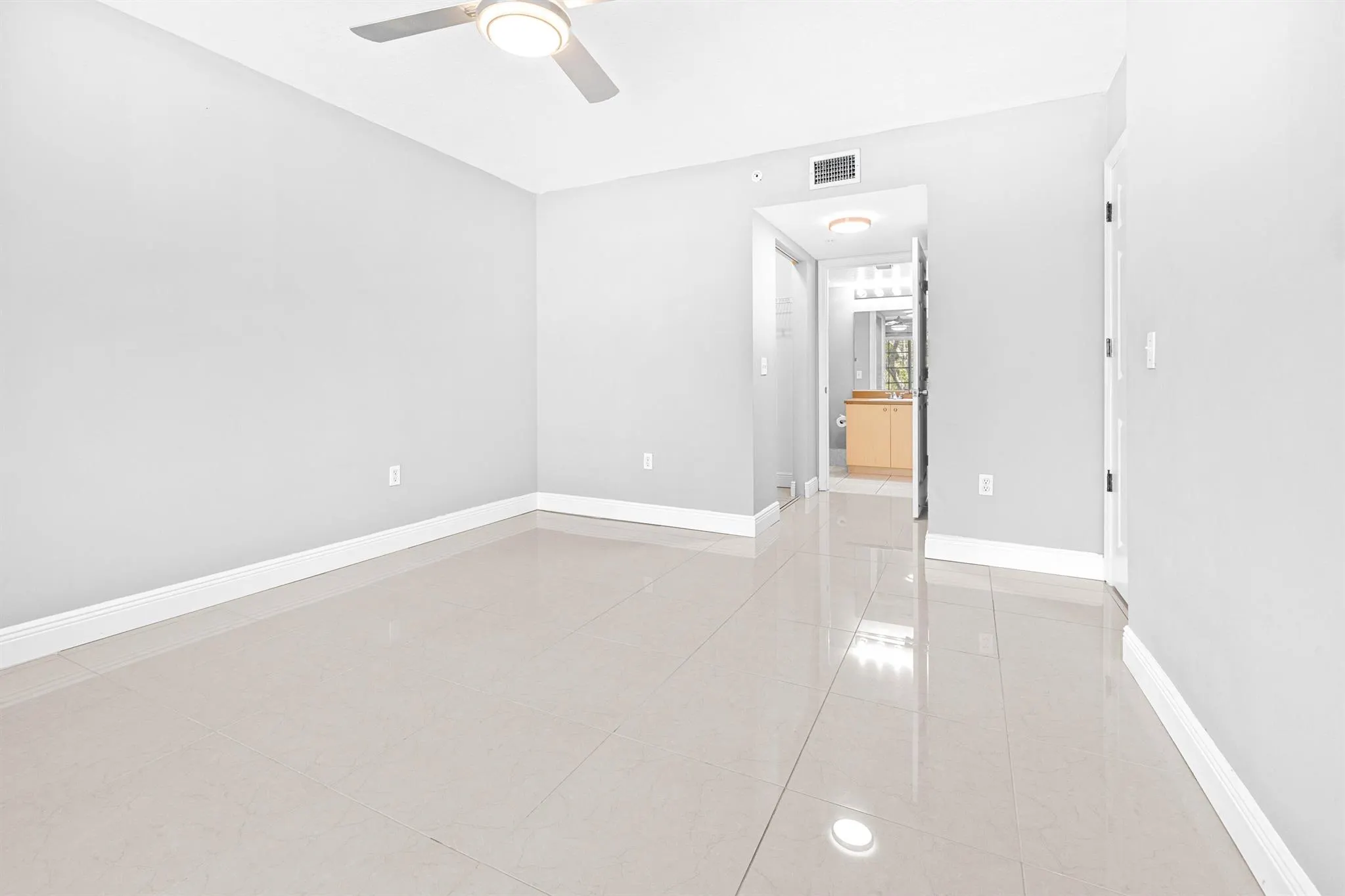 4041 San Marino Boulevard, #304