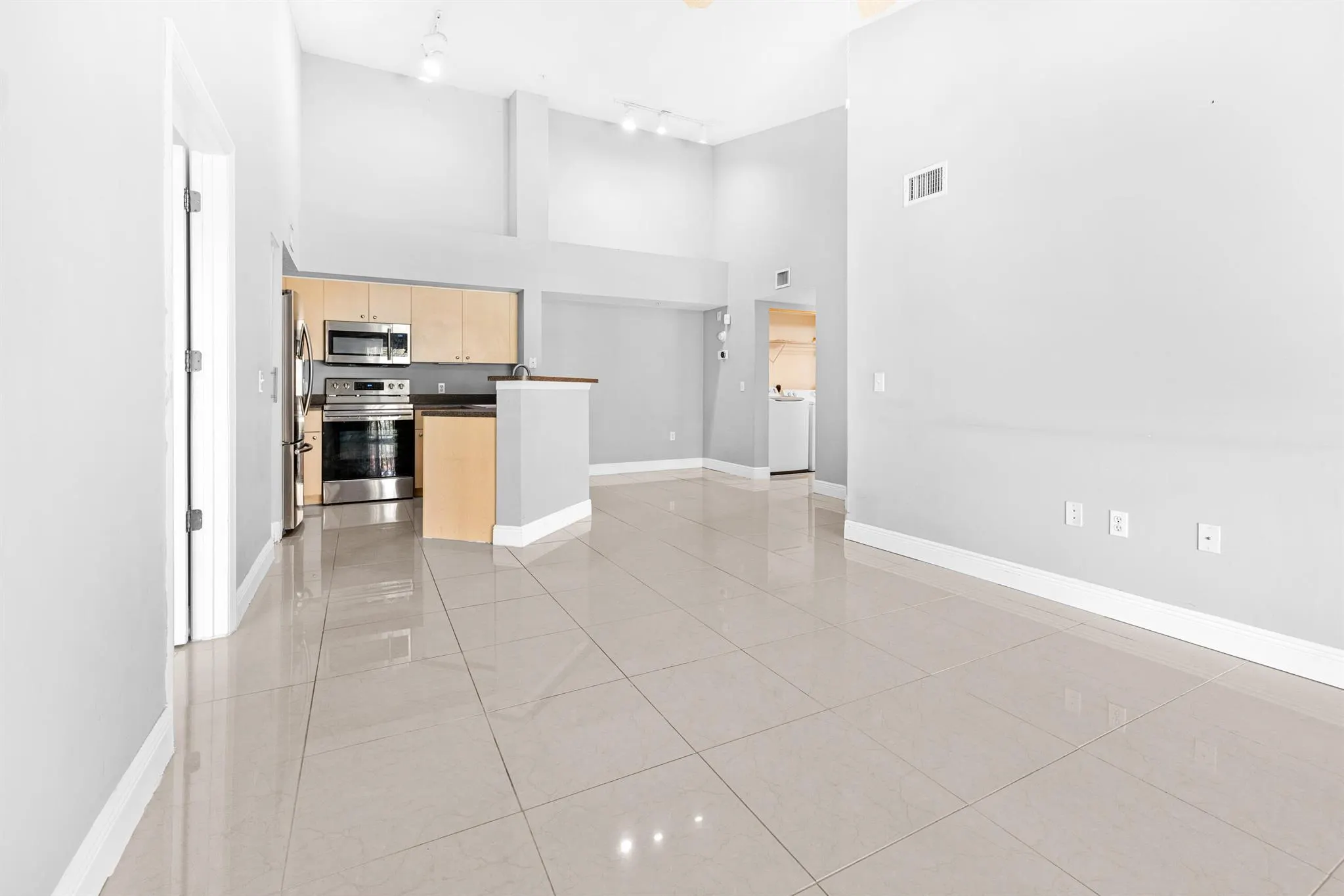 4041 San Marino Boulevard, #304