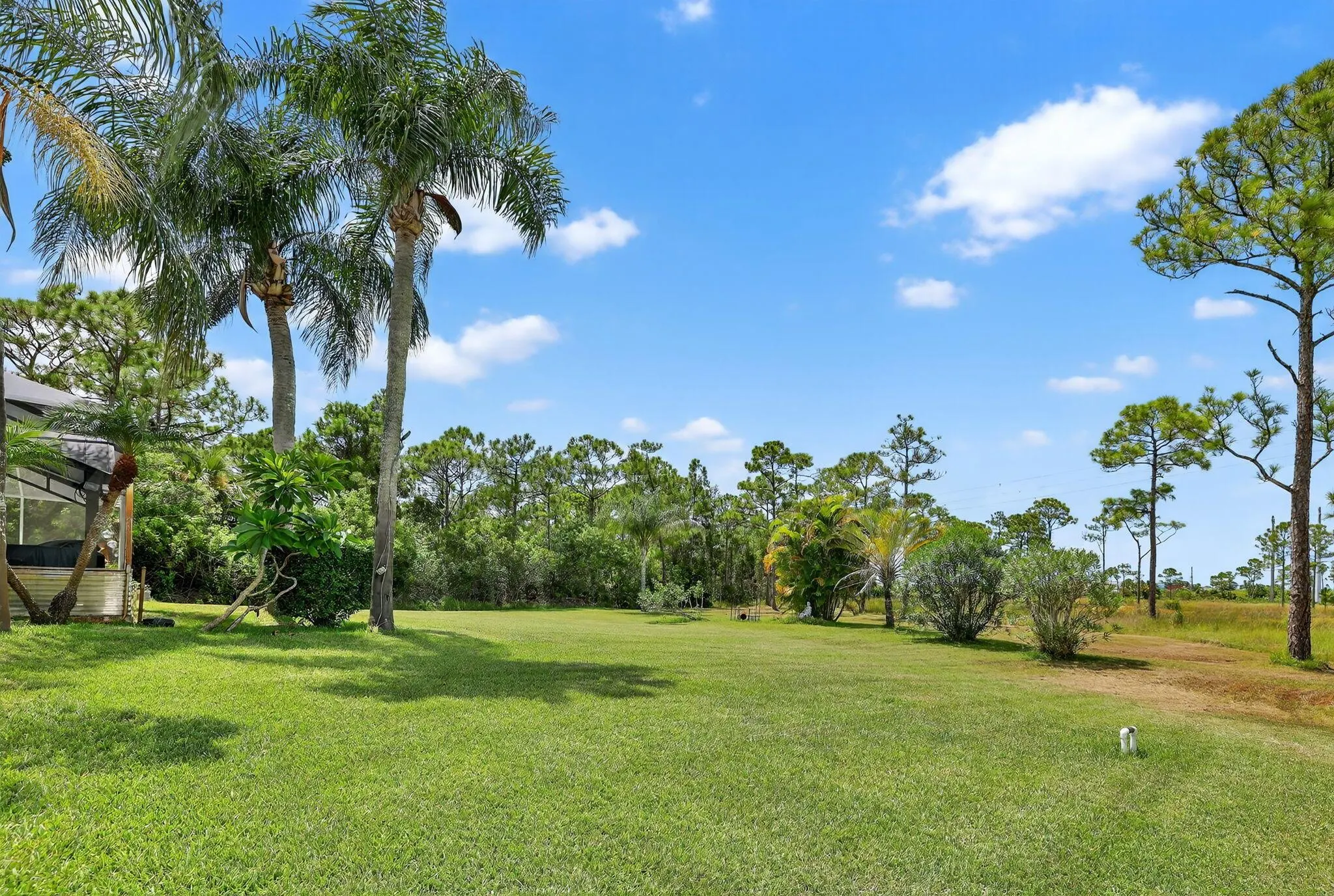 7852 SE Saddlebrook Drive