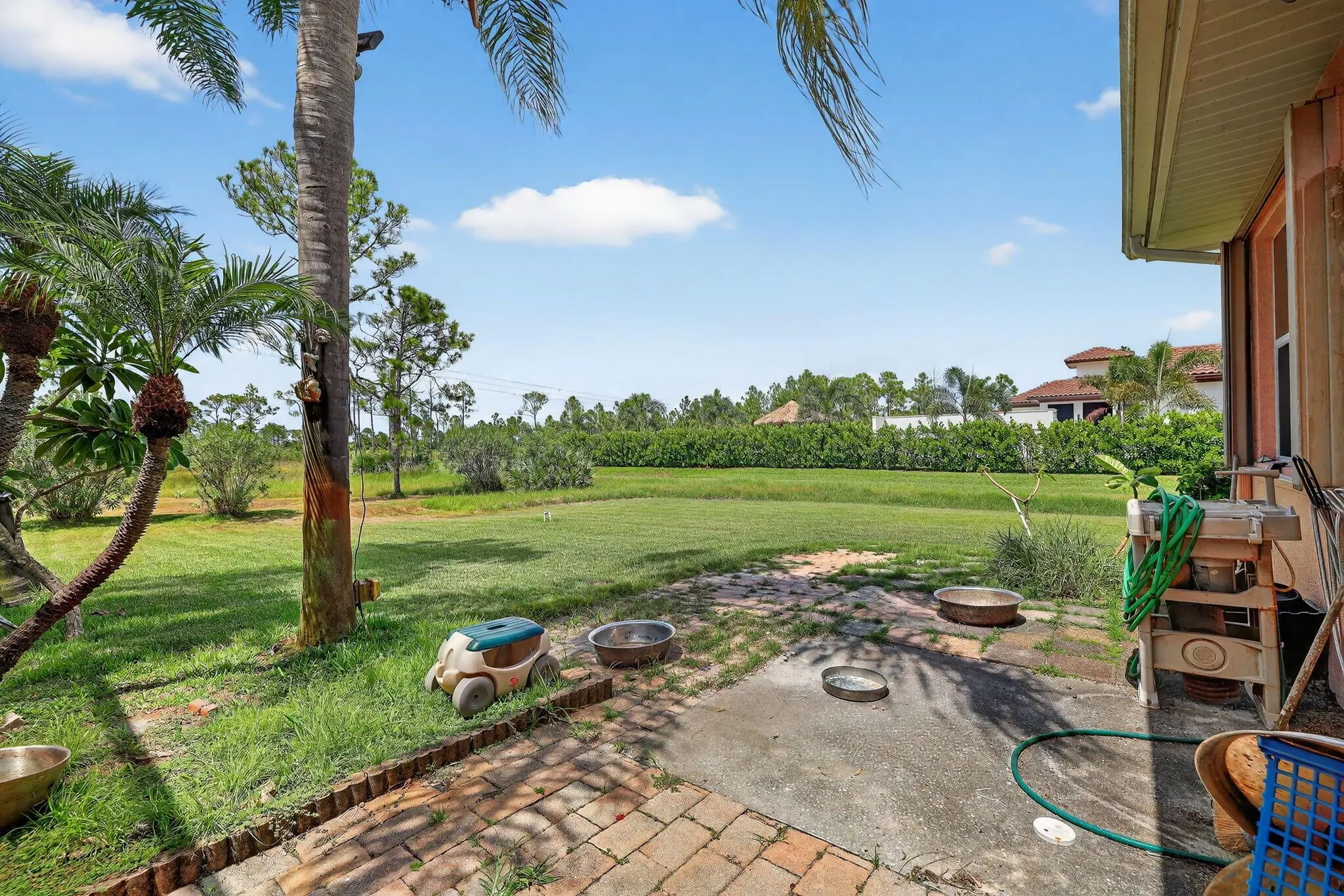 7852 SE Saddlebrook Drive