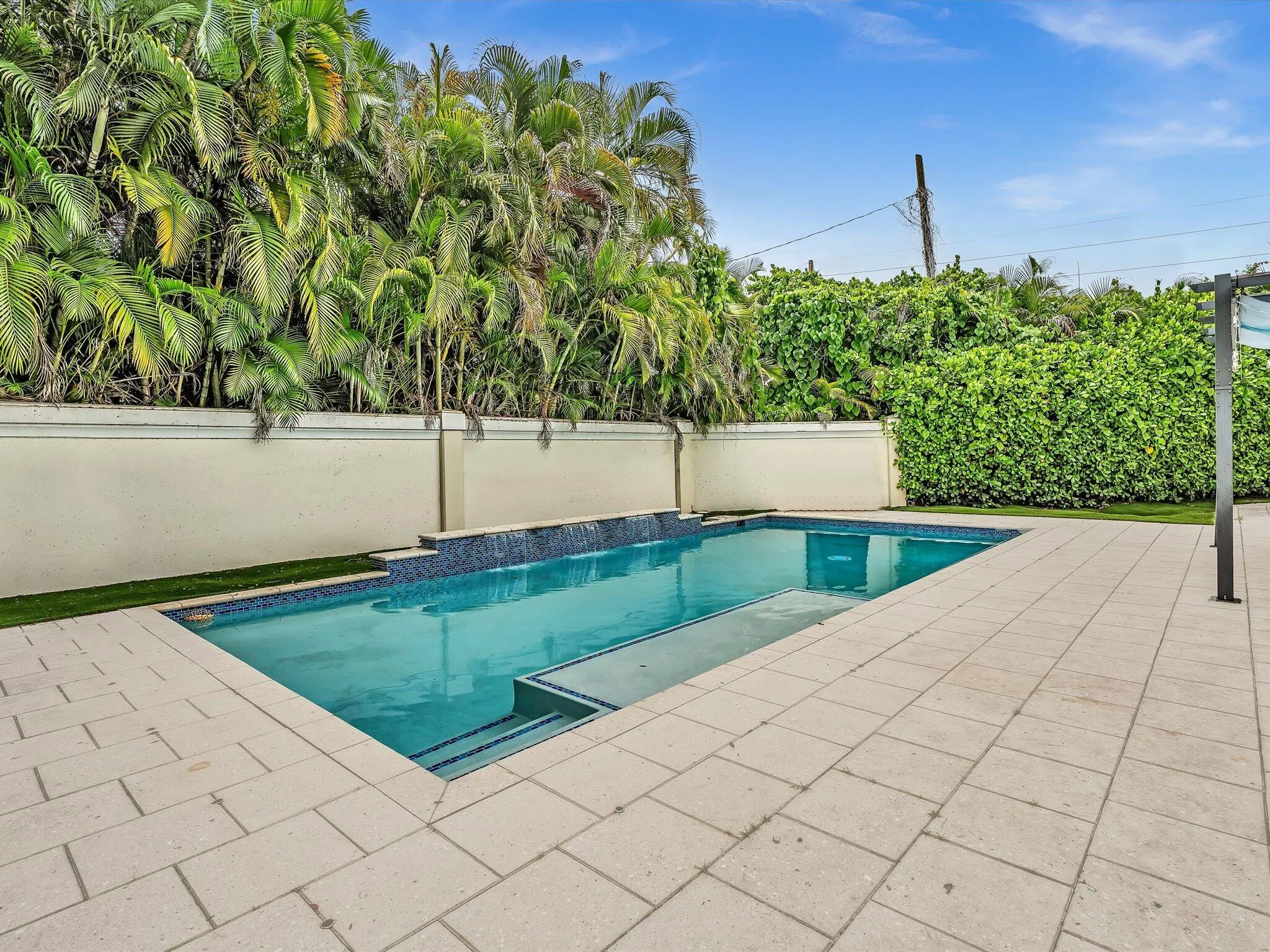 3555 Forest View Circle