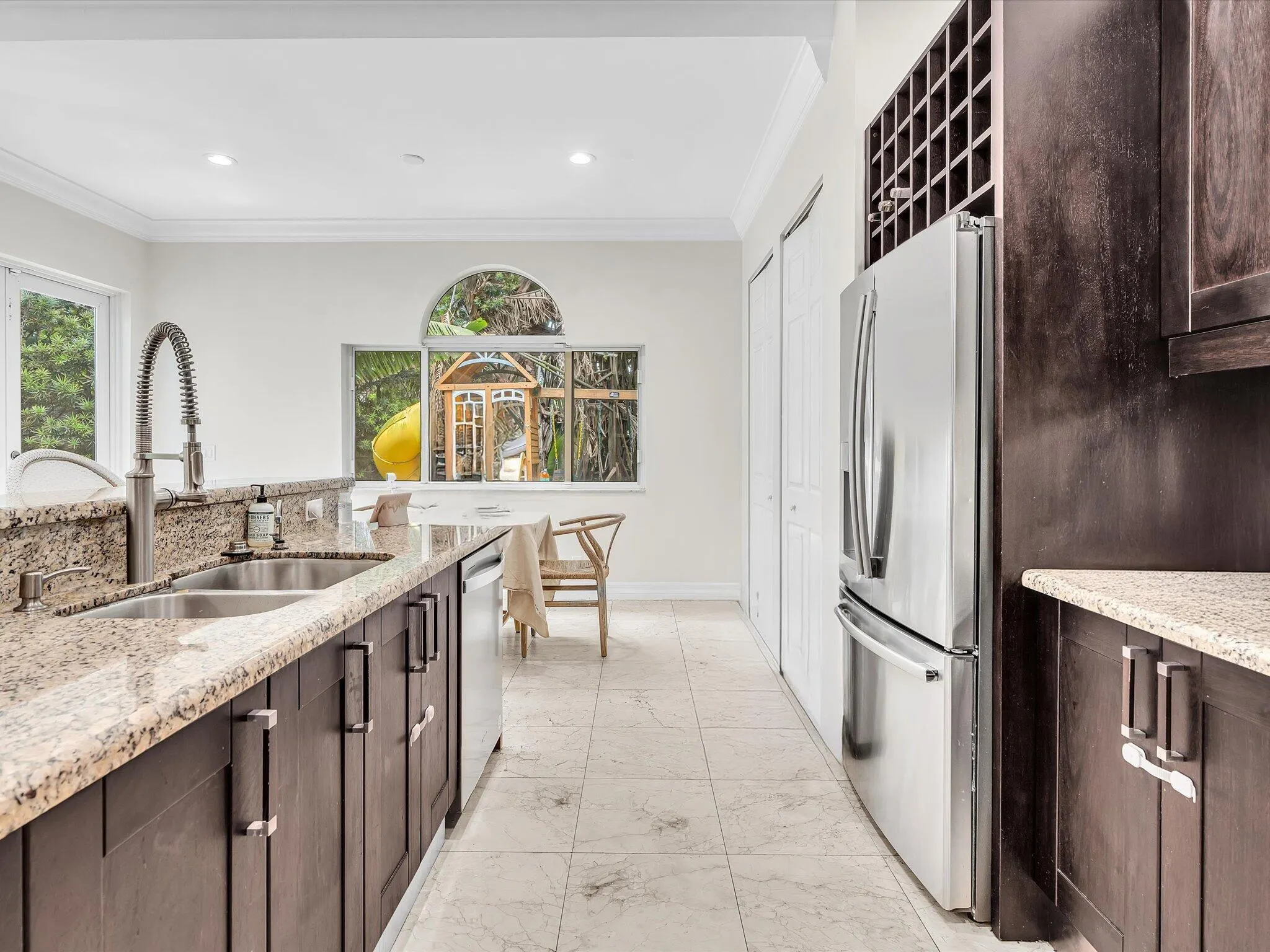 3555 Forest View Circle