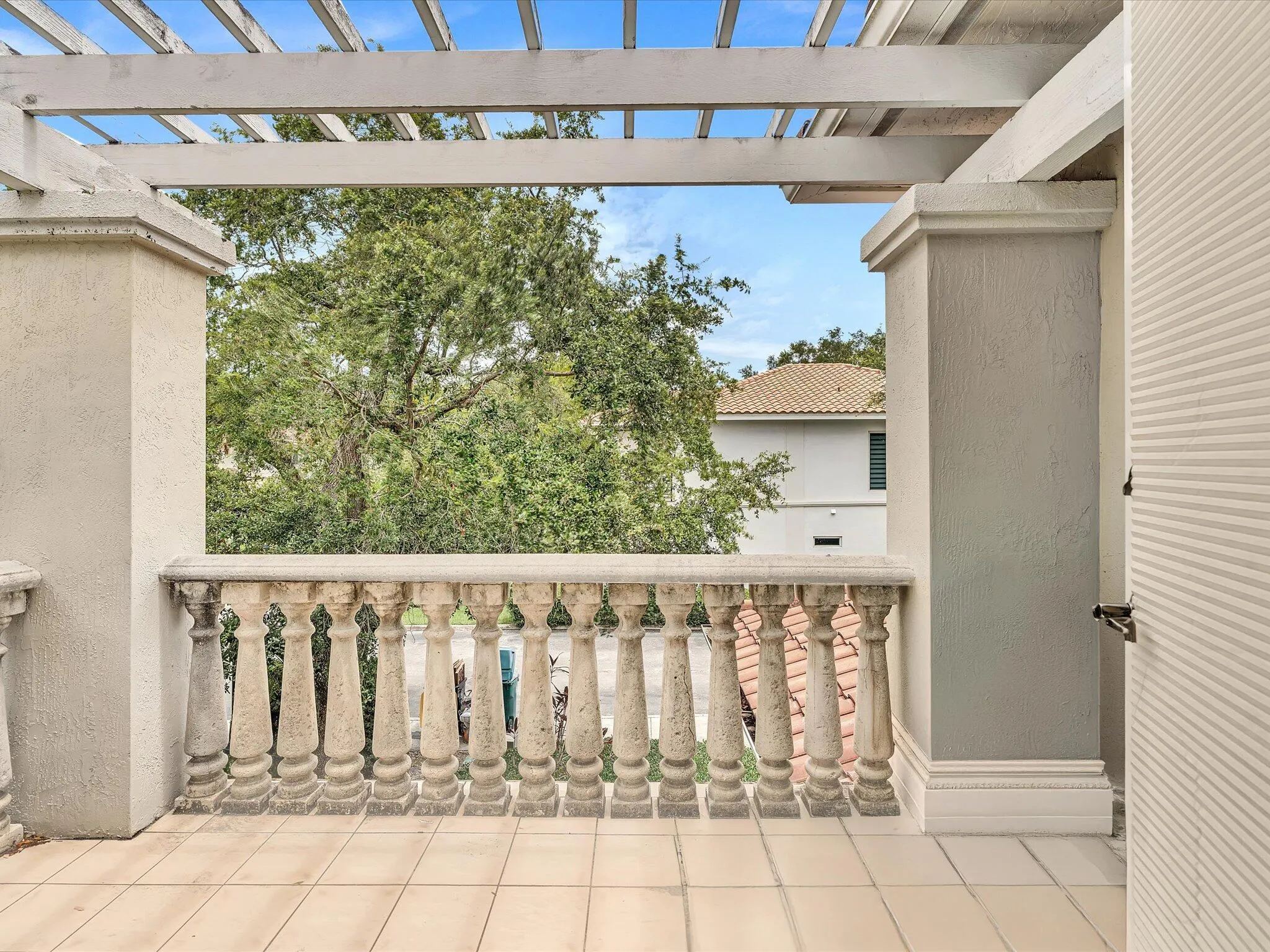3555 Forest View Circle