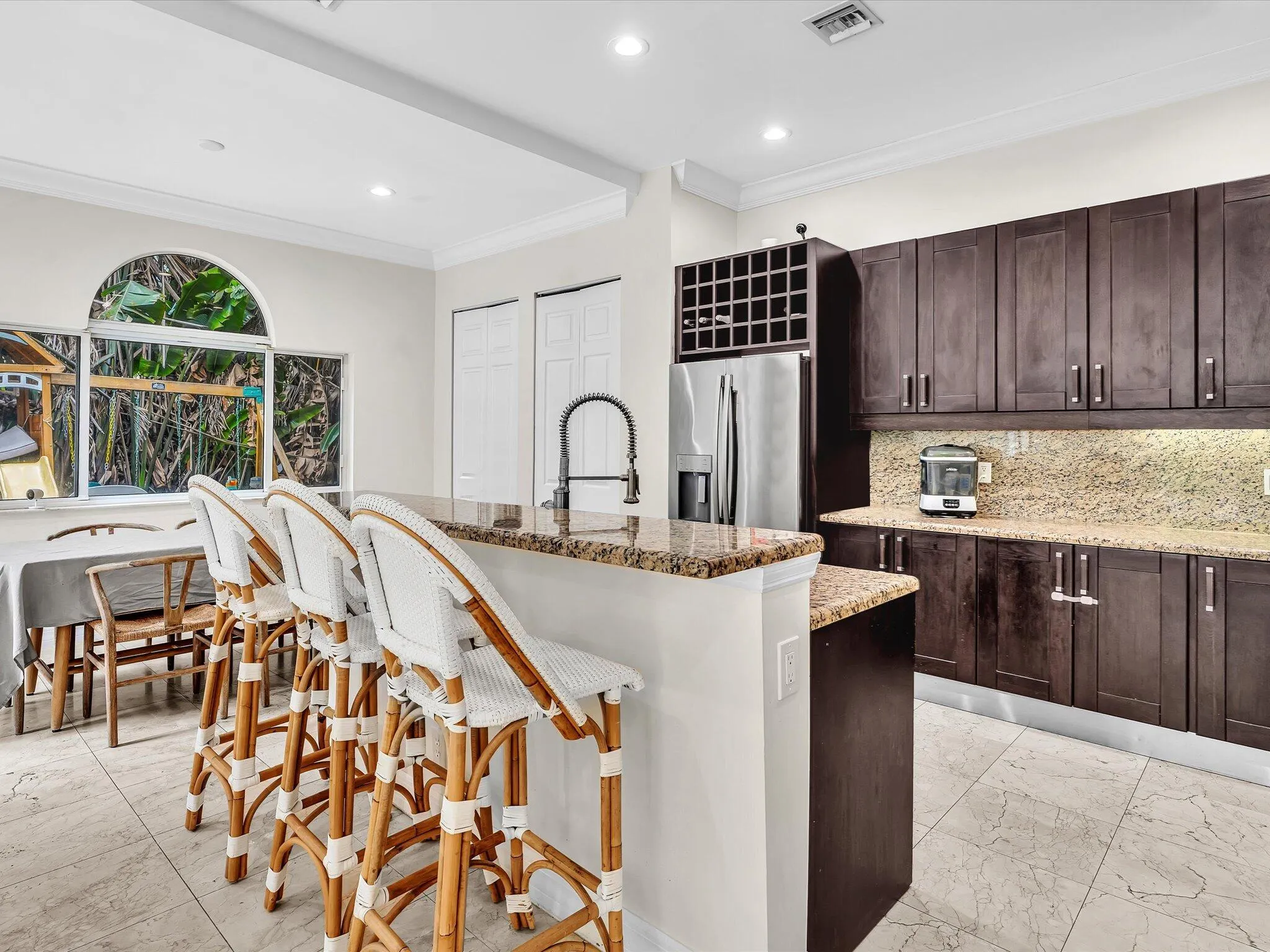 3555 Forest View Circle