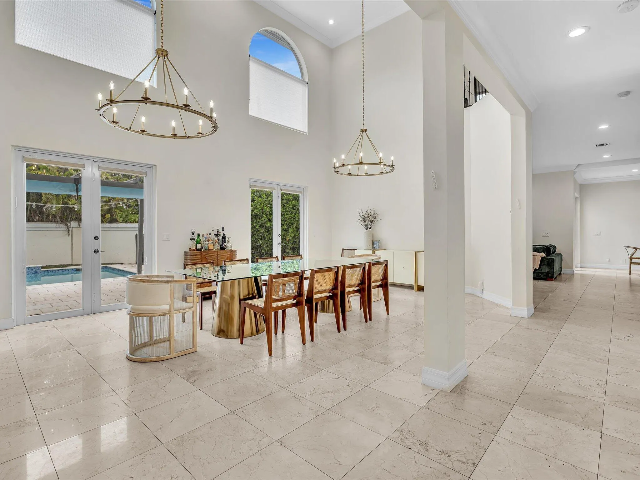 3555 Forest View Circle