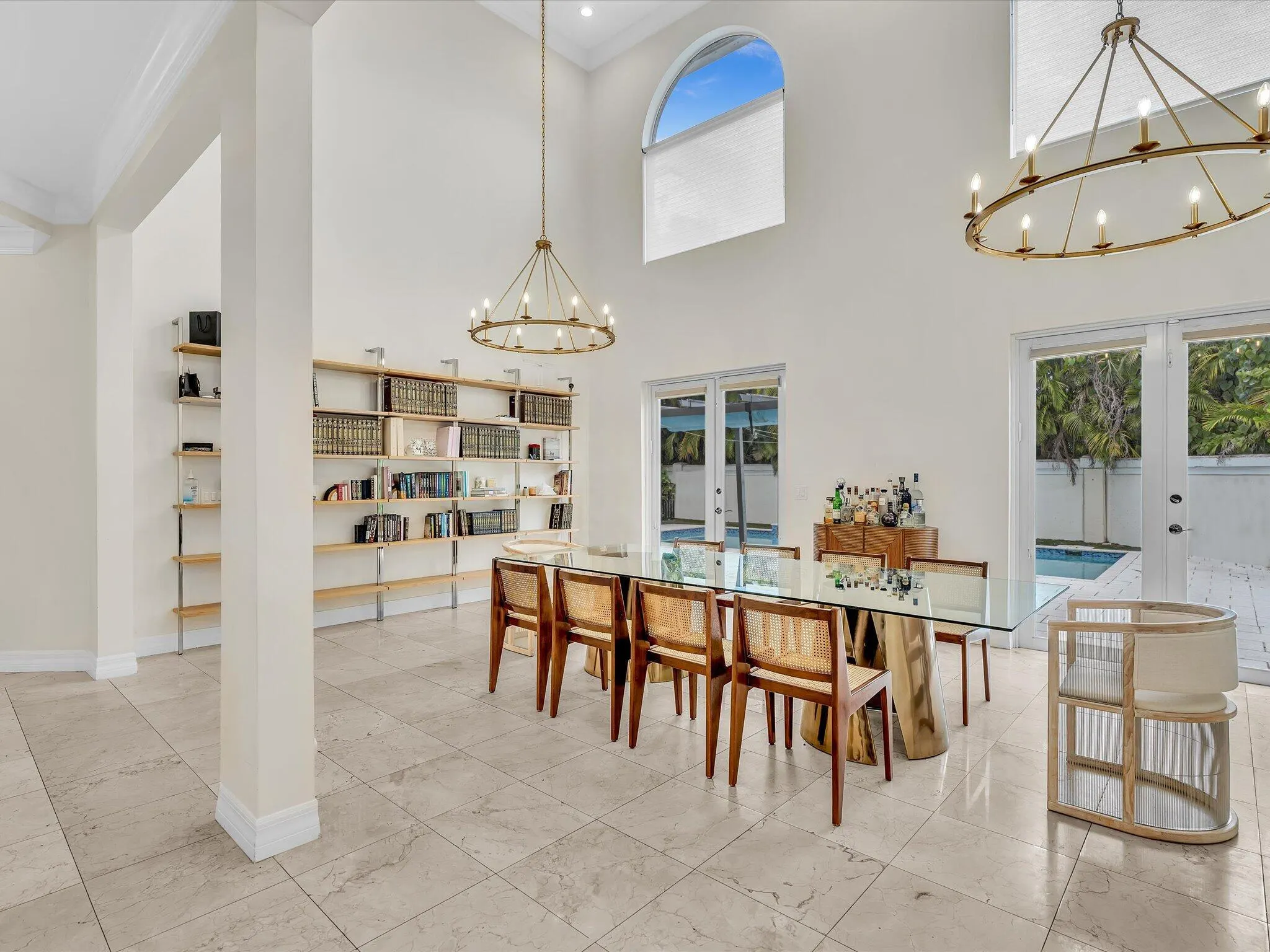3555 Forest View Circle