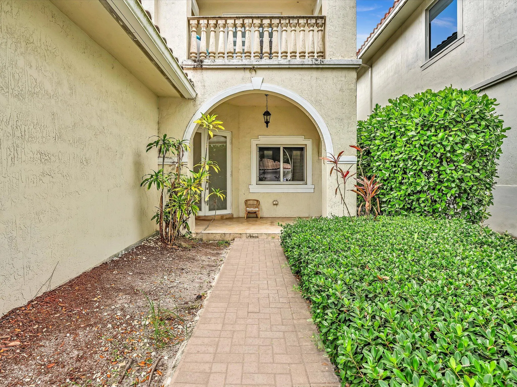 3555 Forest View Circle