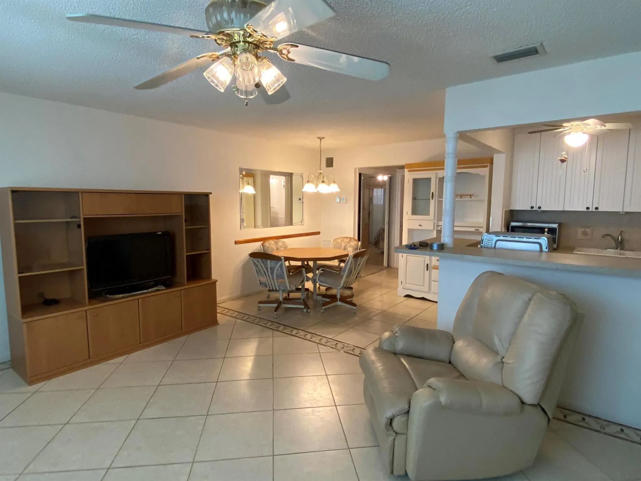 480 Horizons W, #102