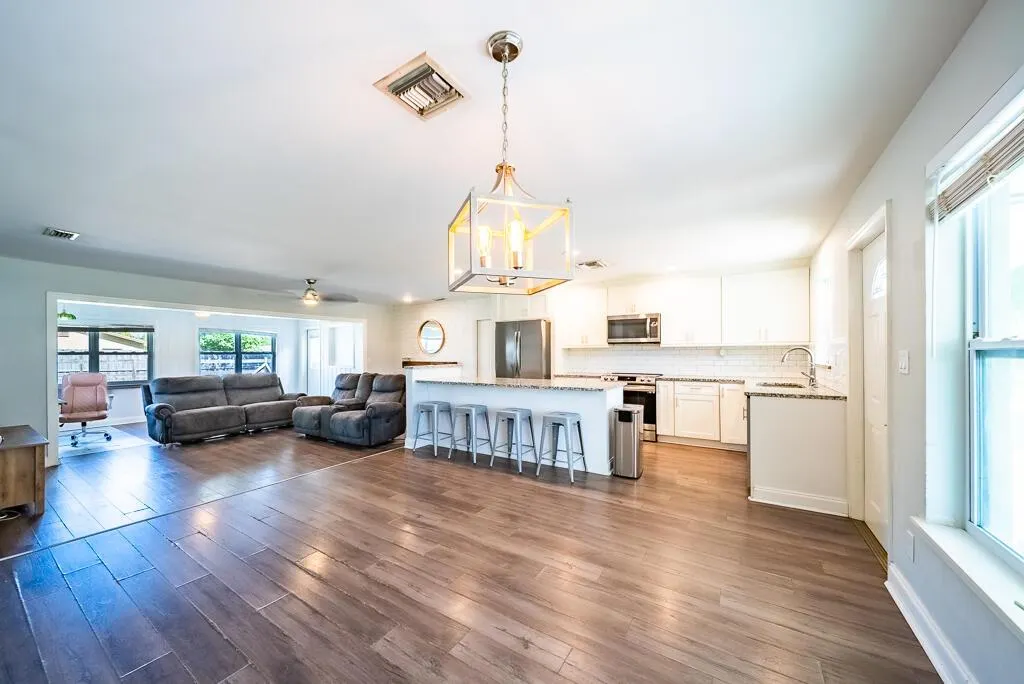 425 Erie Drive