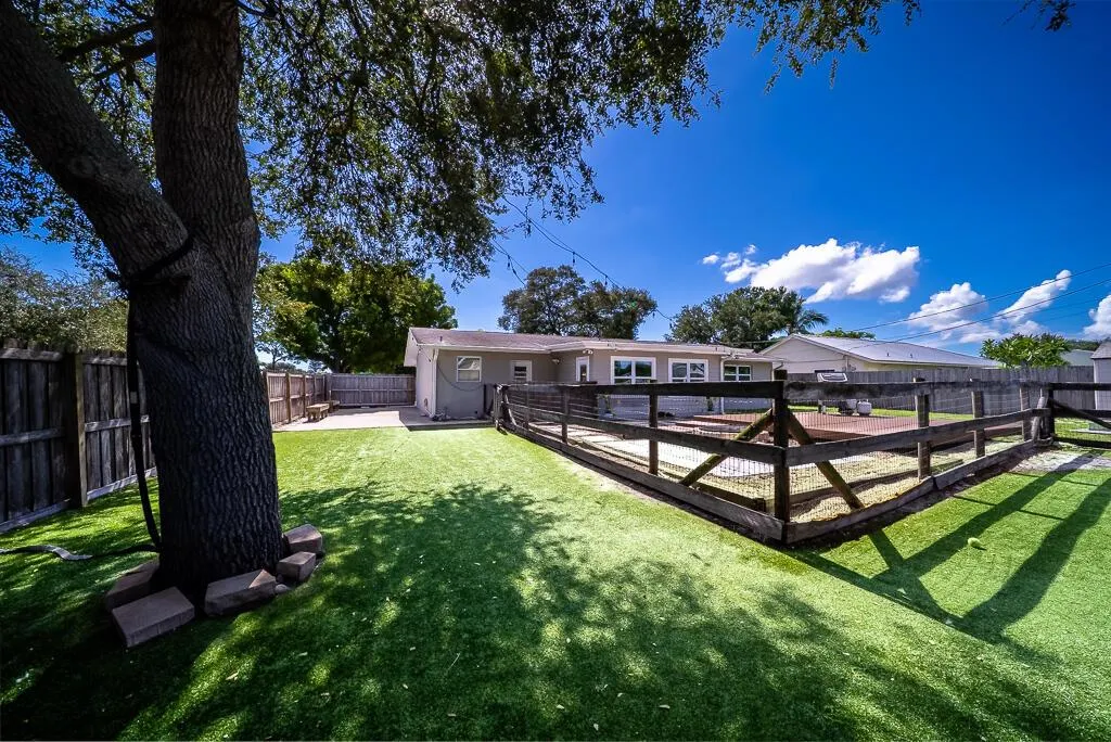 425 Erie Drive