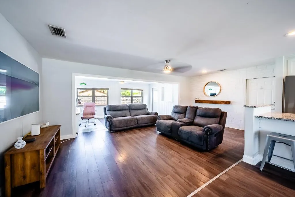 425 Erie Drive