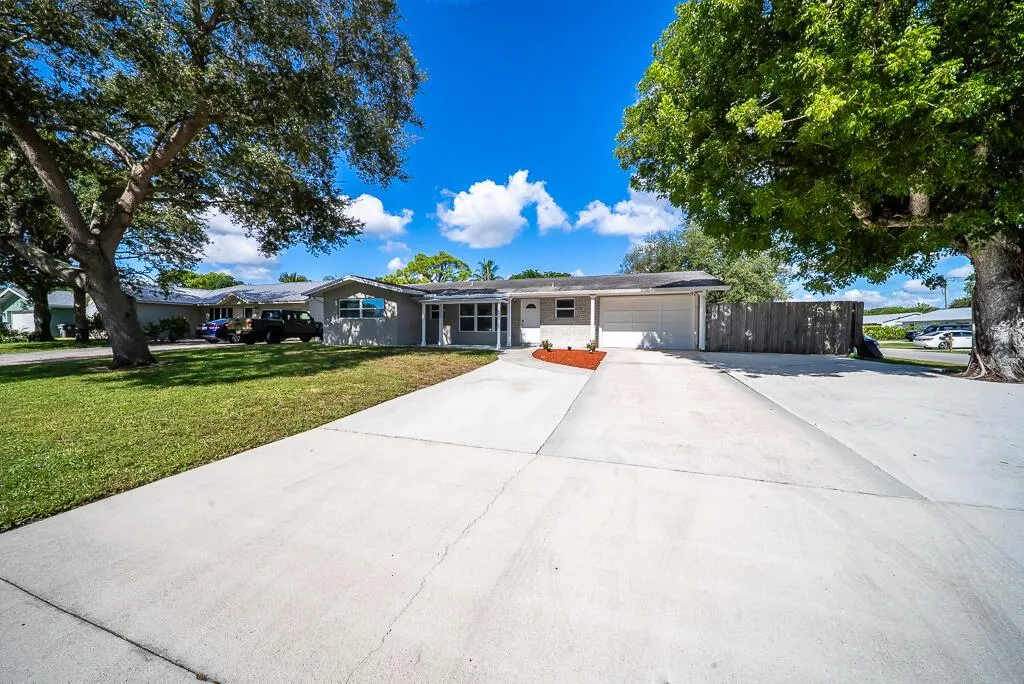 425 Erie Drive