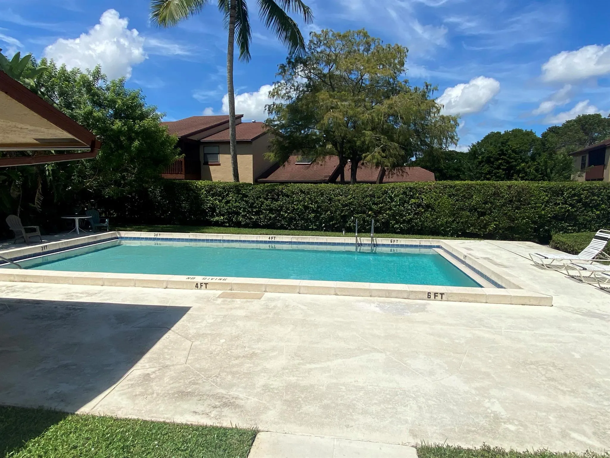 1001 Lakeview Circle, #1001