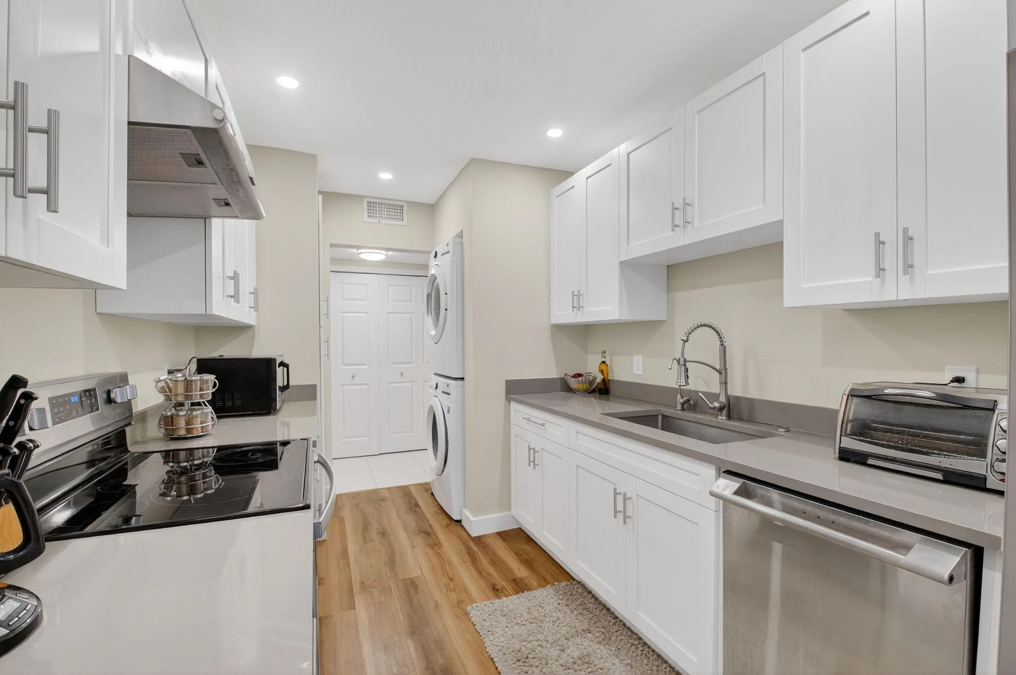 6342 Longboat Lane, #201