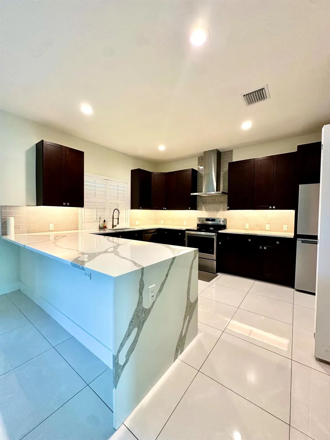 1159 SW Edinburgh Drive