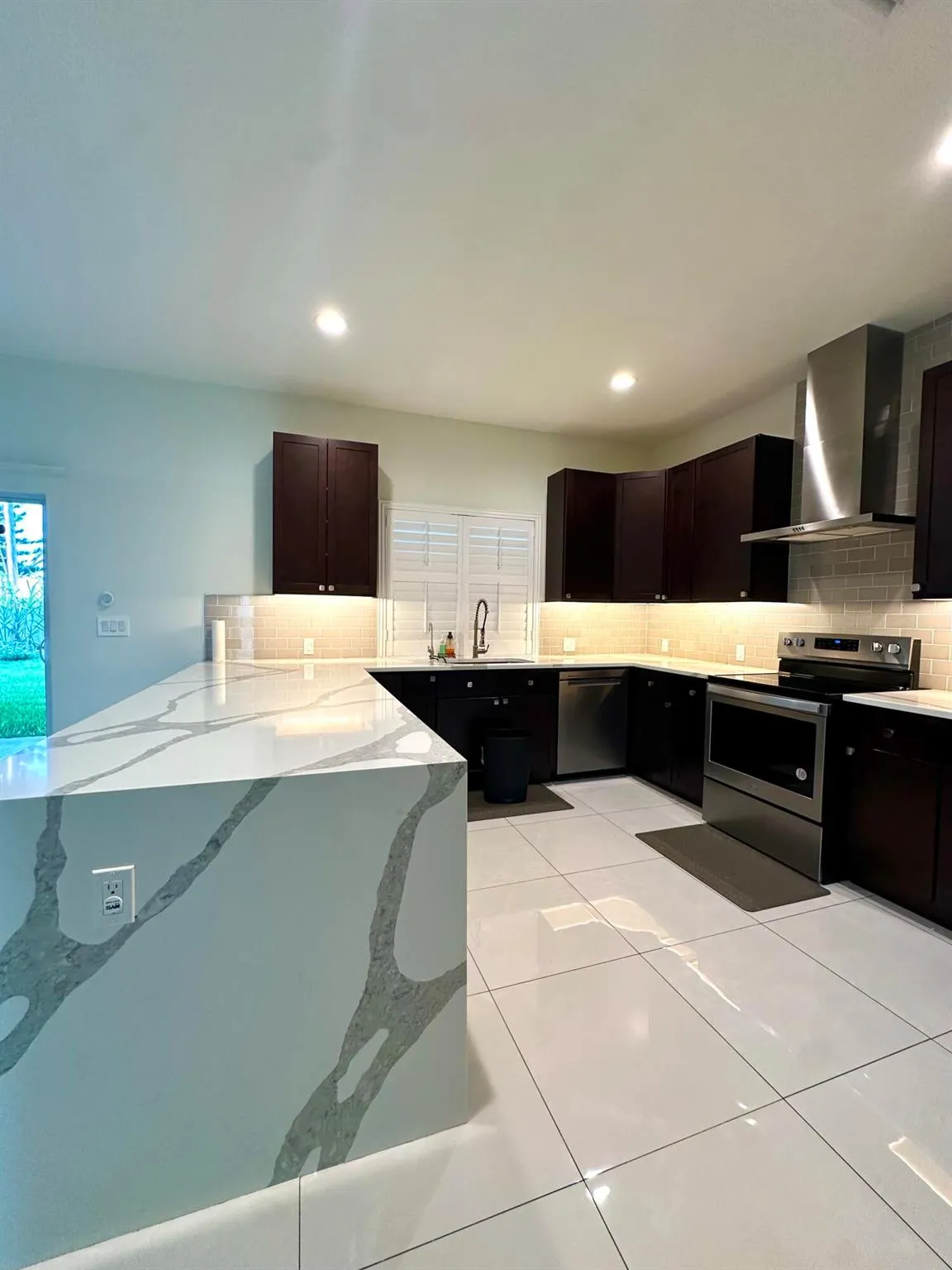 1159 SW Edinburgh Drive