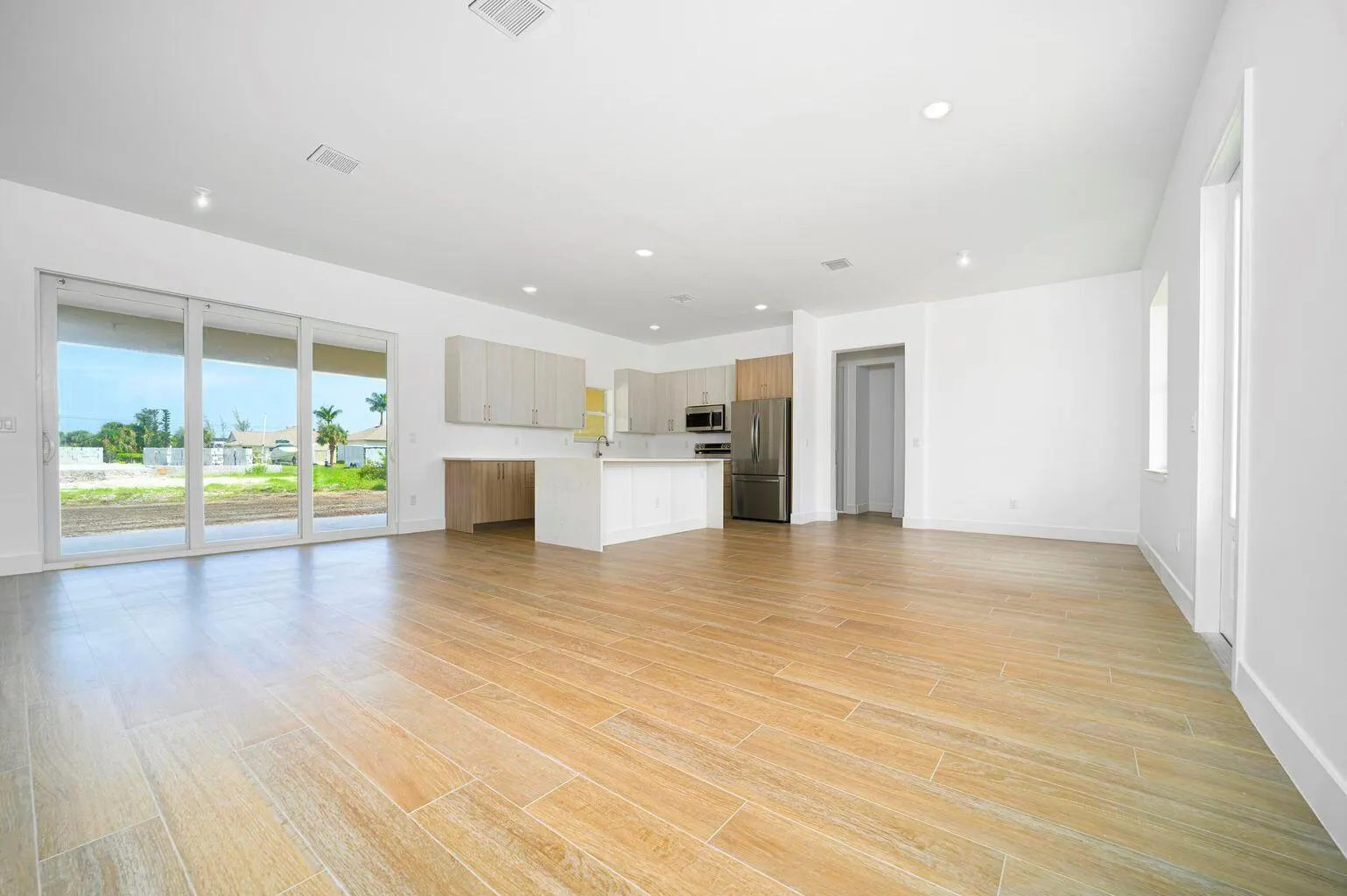 15245 Brainbridge Circle