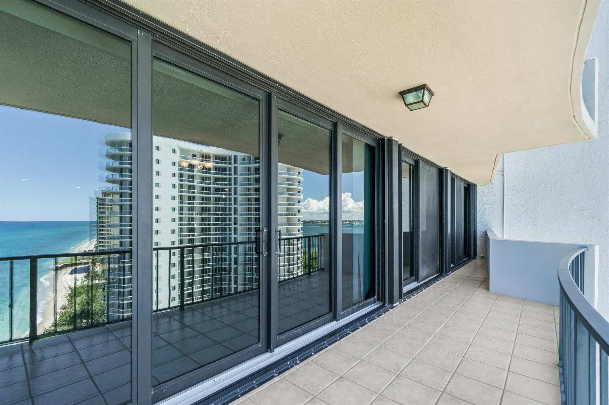 4200 N Ocean Drive, #1-1601