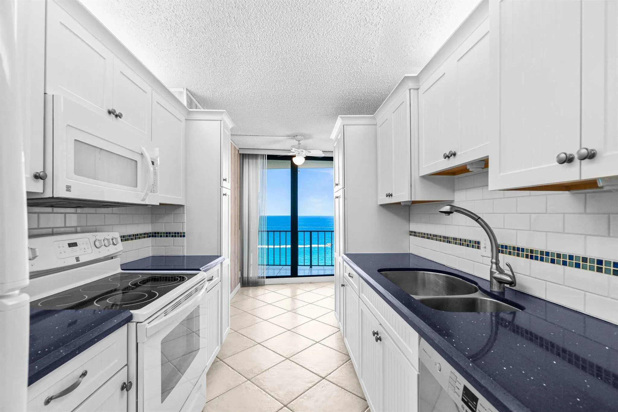 4200 N Ocean Drive, #1-1601
