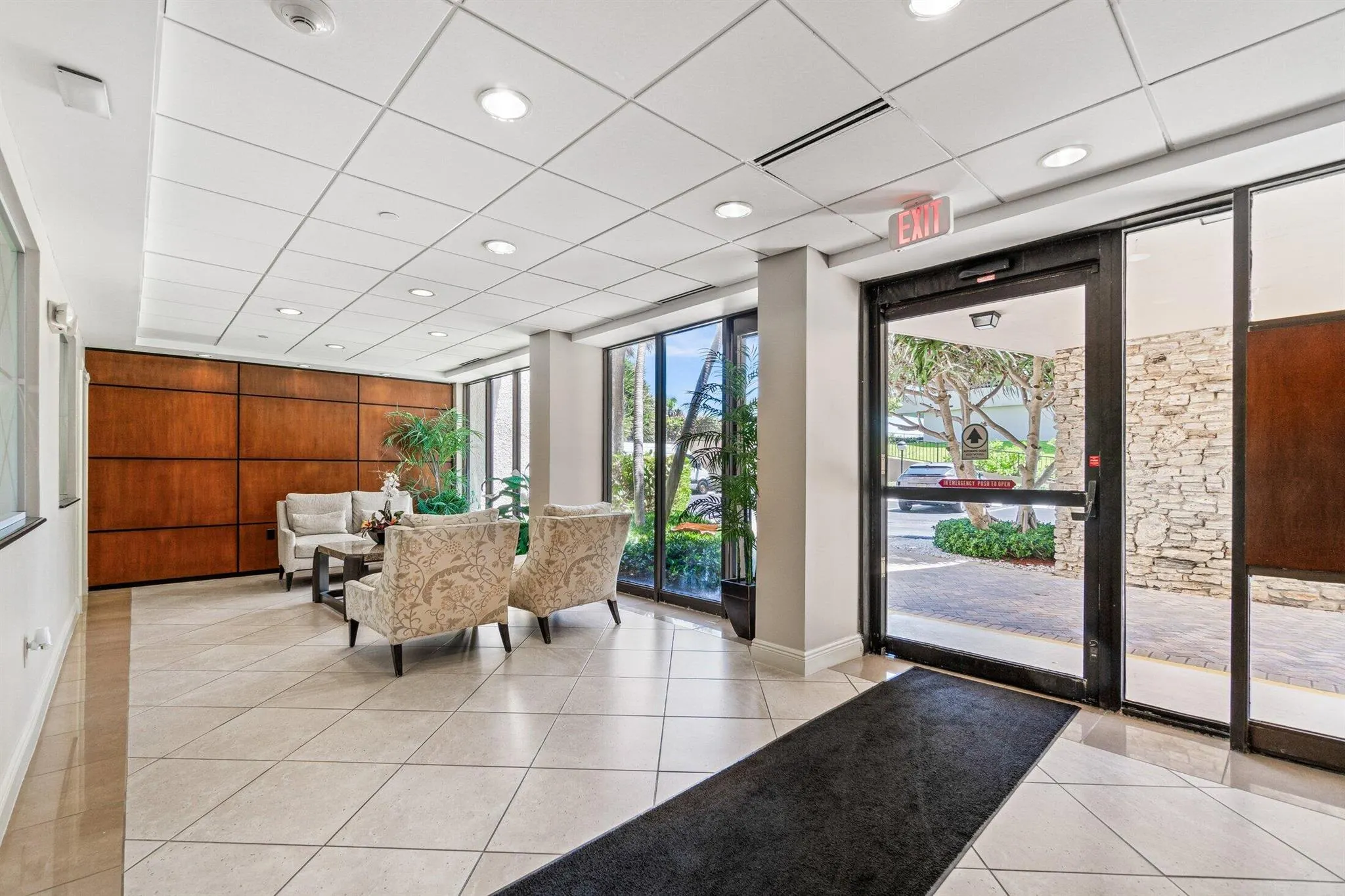 4200 N Ocean Drive, #1-1601