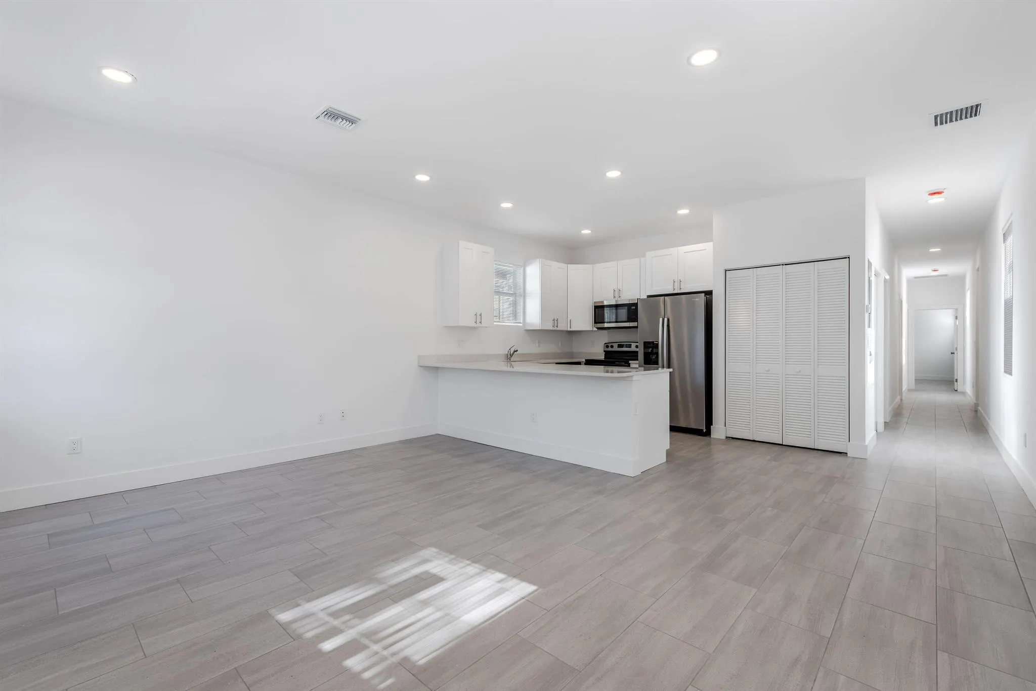 3739 Saginaw