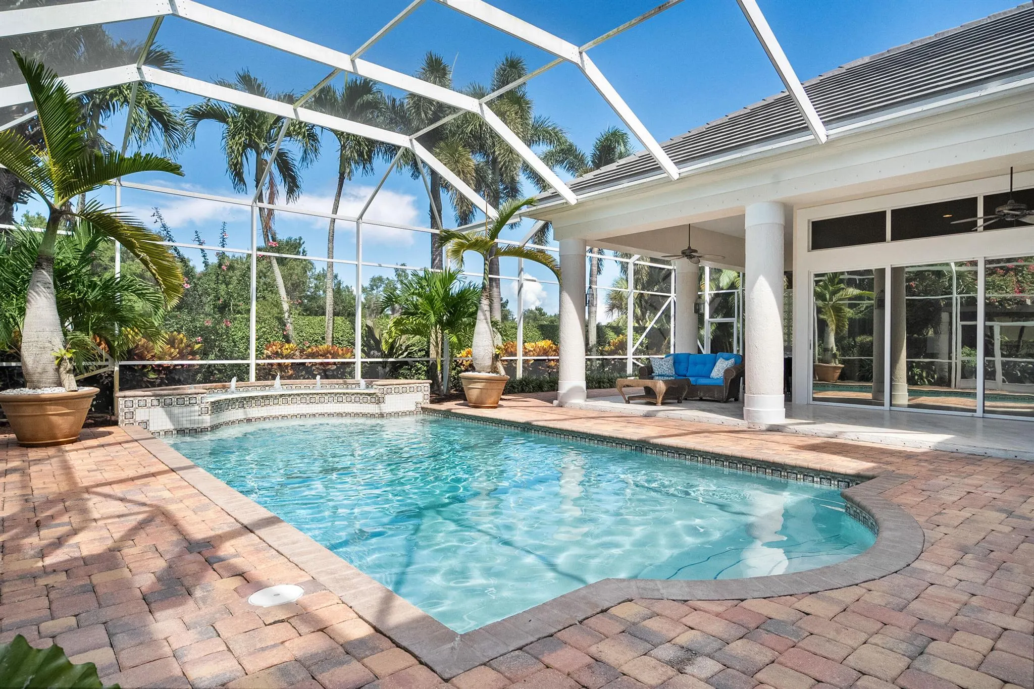 191 SW Hatteras Court