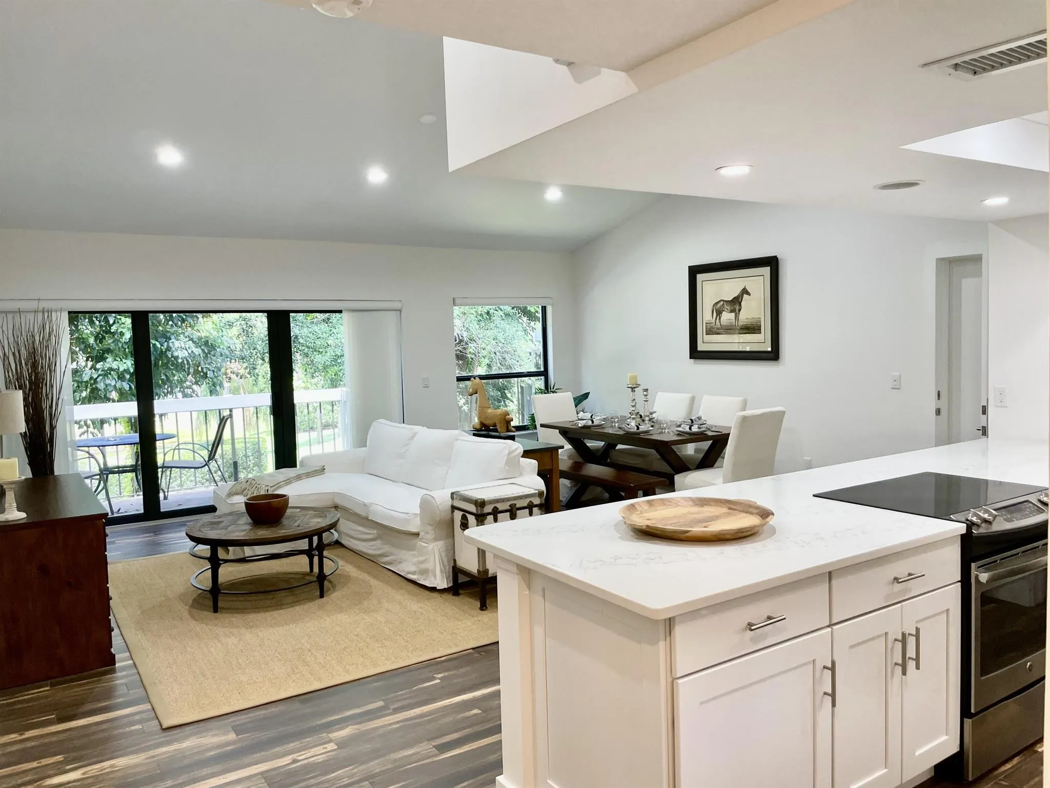 11863 Wimbledon Circle, #546
