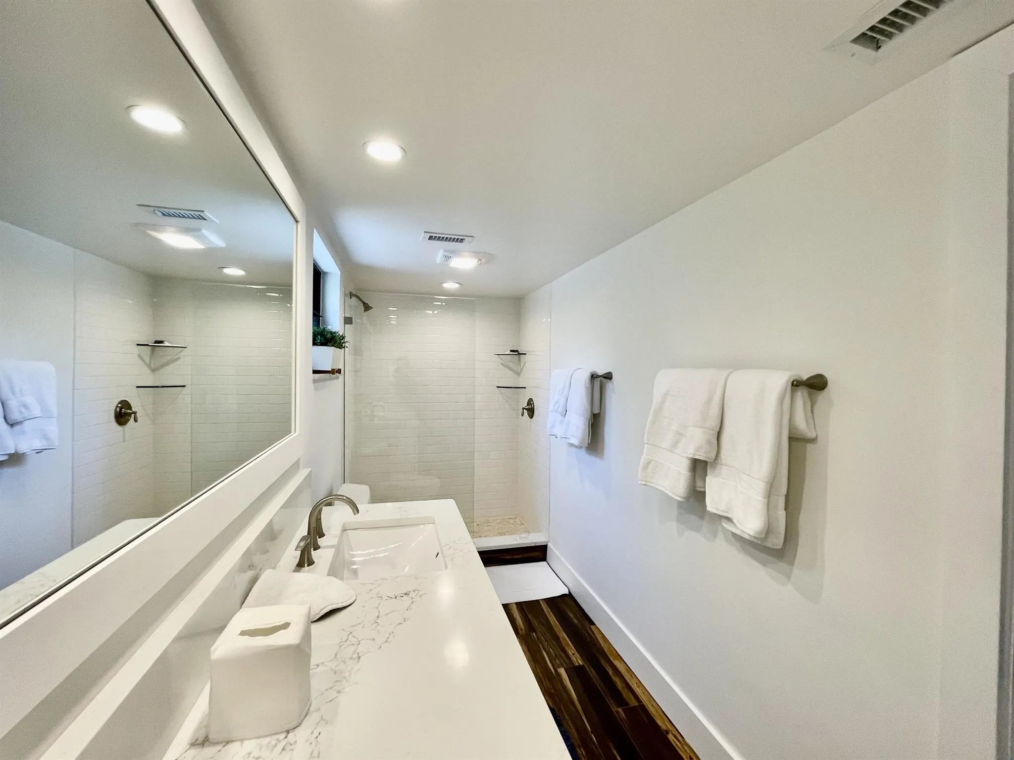 11863 Wimbledon Circle, #546