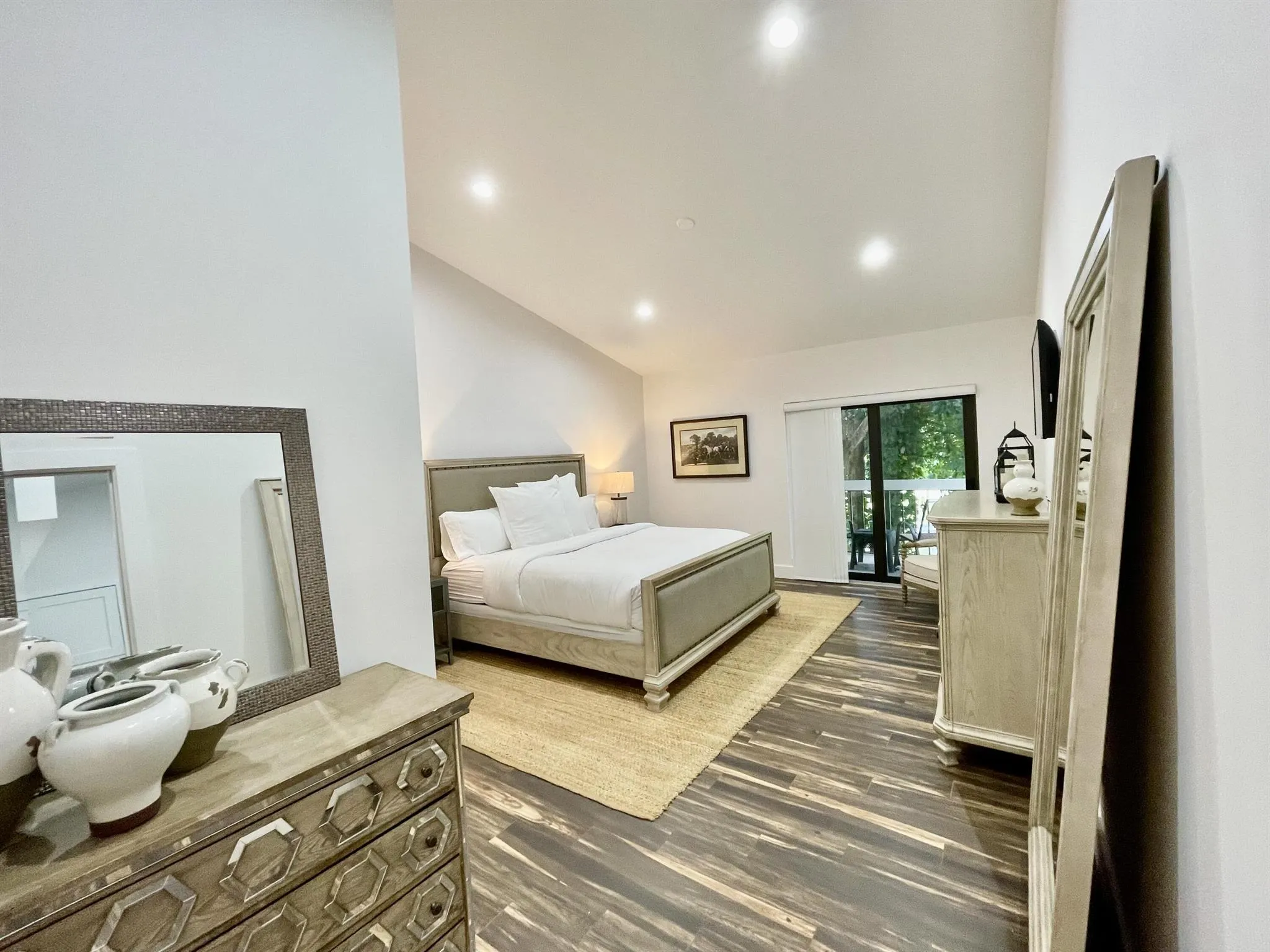 11863 Wimbledon Circle, #546