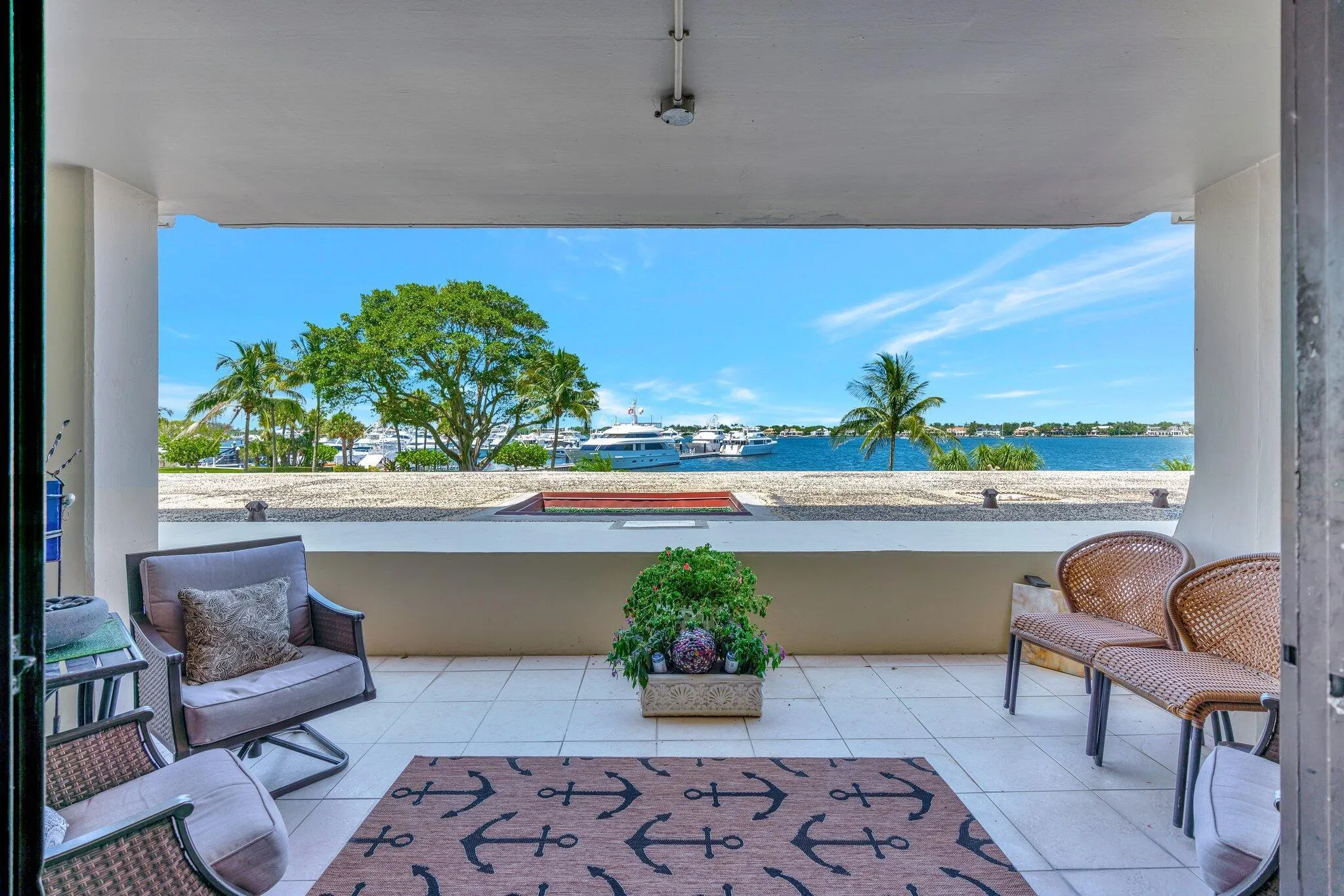 134 Lakeshore Drive, #215