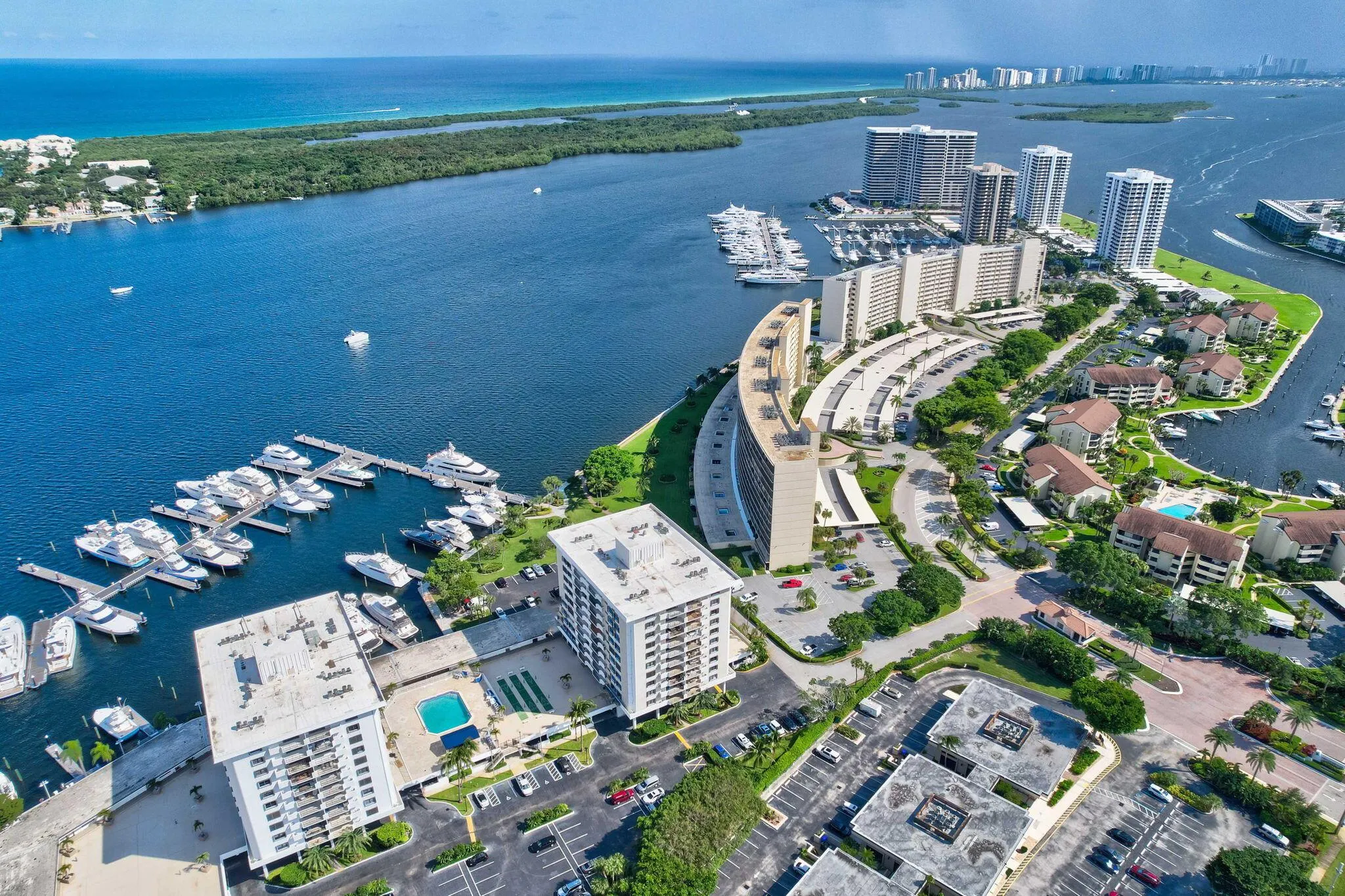 134 Lakeshore Drive, #215