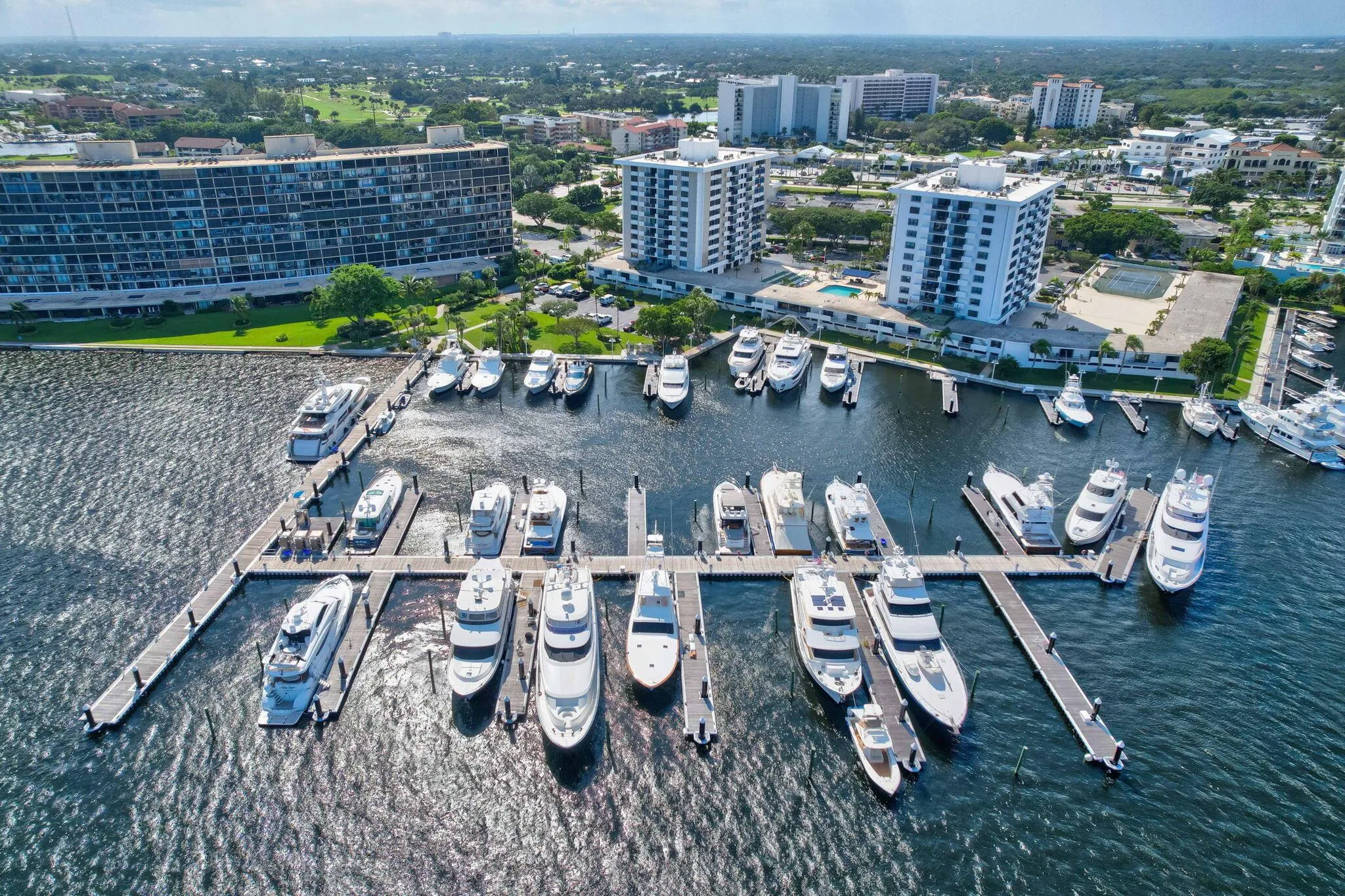 134 Lakeshore Drive, #215