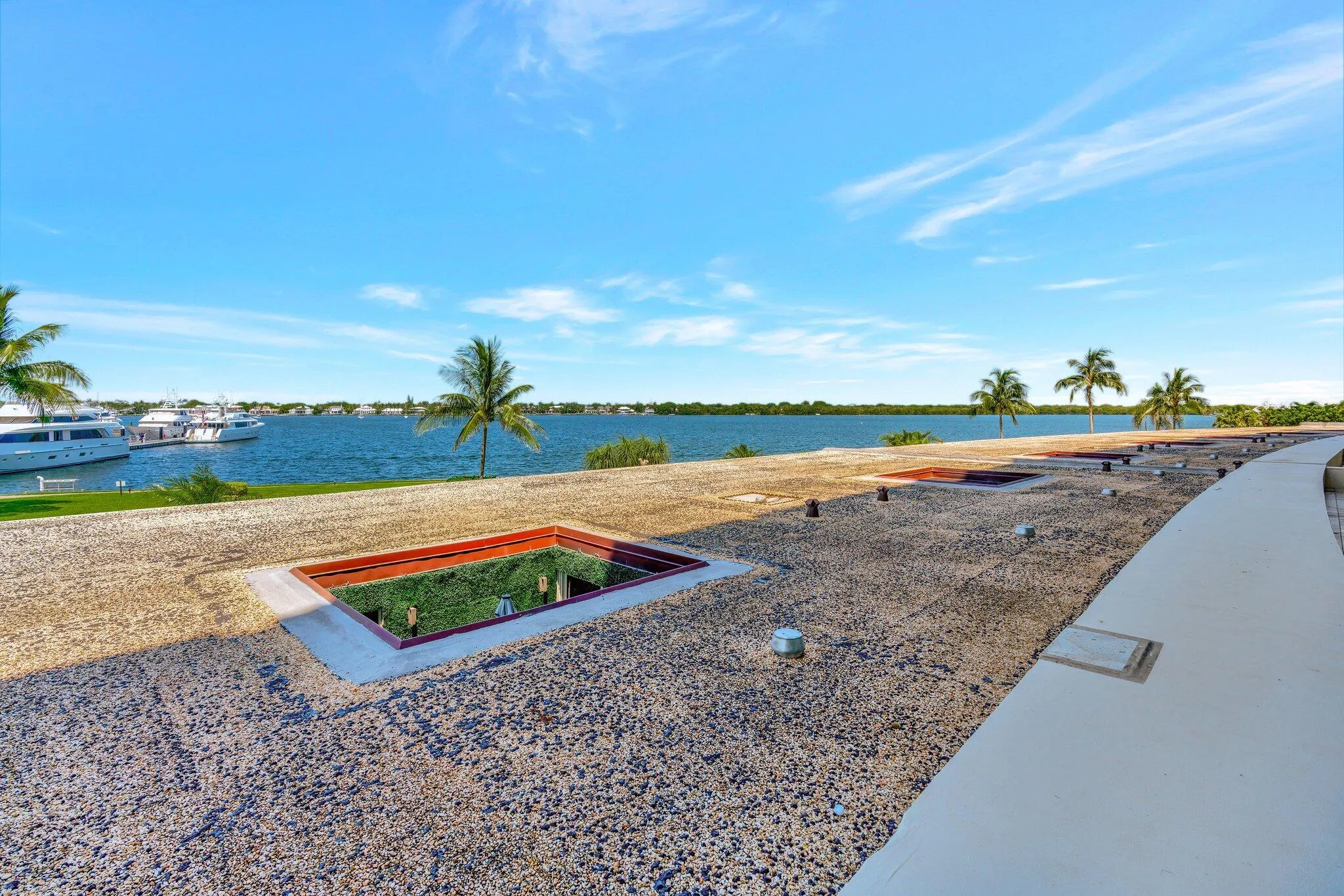 134 Lakeshore Drive, #215