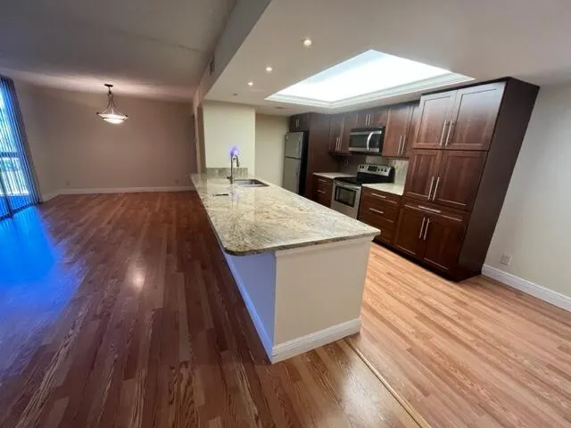 2255 Lindell 4209 Boulevard, #4209
